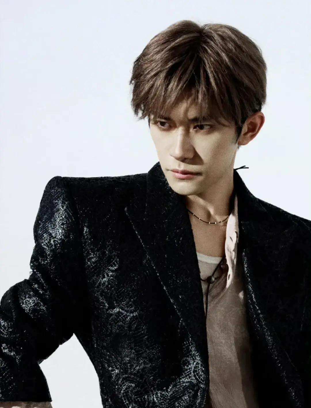 人气直追周杰伦,易烊千玺晋升一线歌手