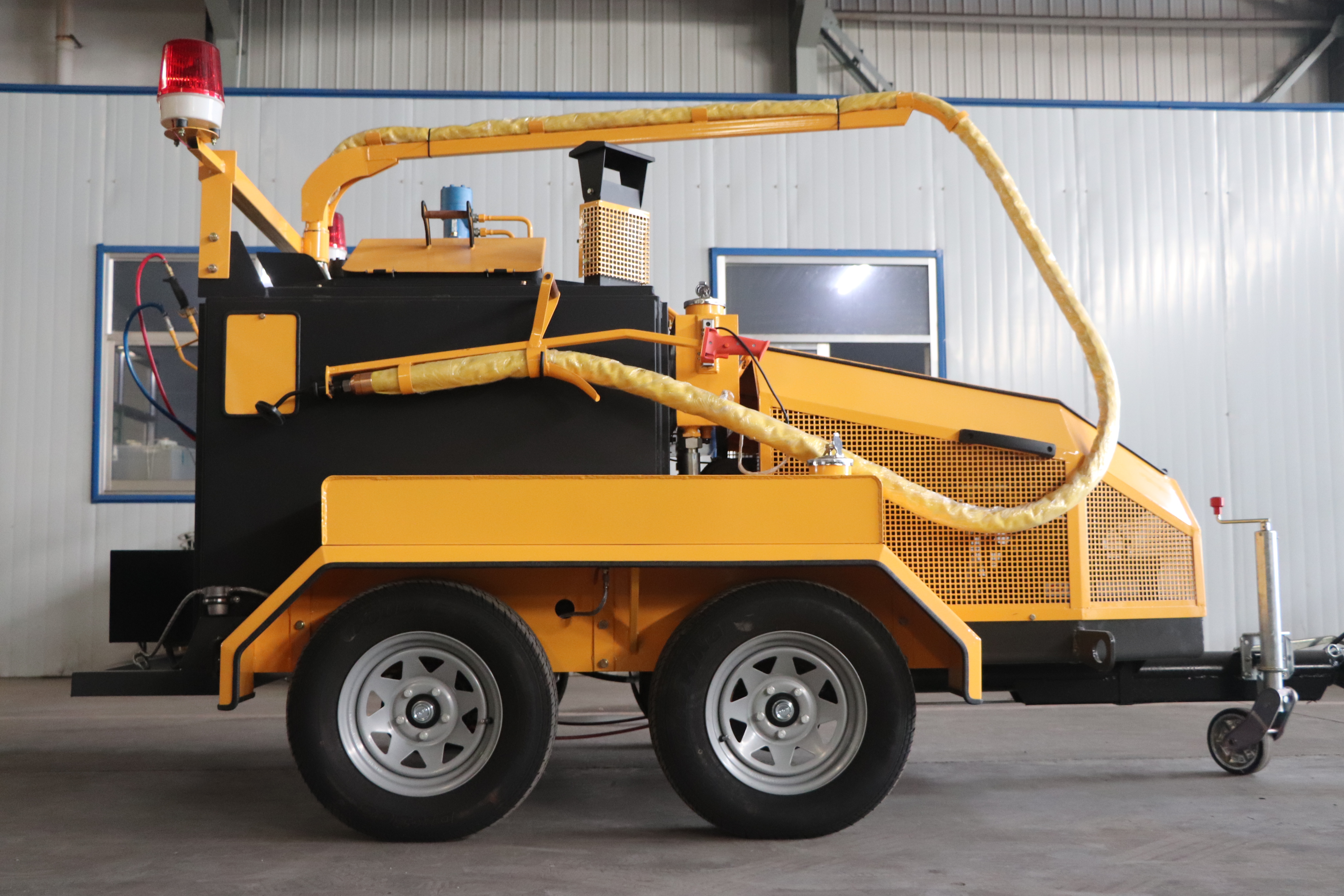 全新500l沥青灌缝机 路面修补设备 热熔沥青再生 高速公路养护 国道