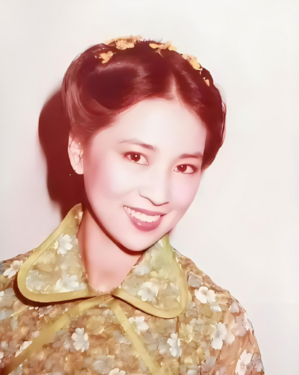 房祖名曾经说过,他小时候经常听到妈妈林凤娇独自哭泣.