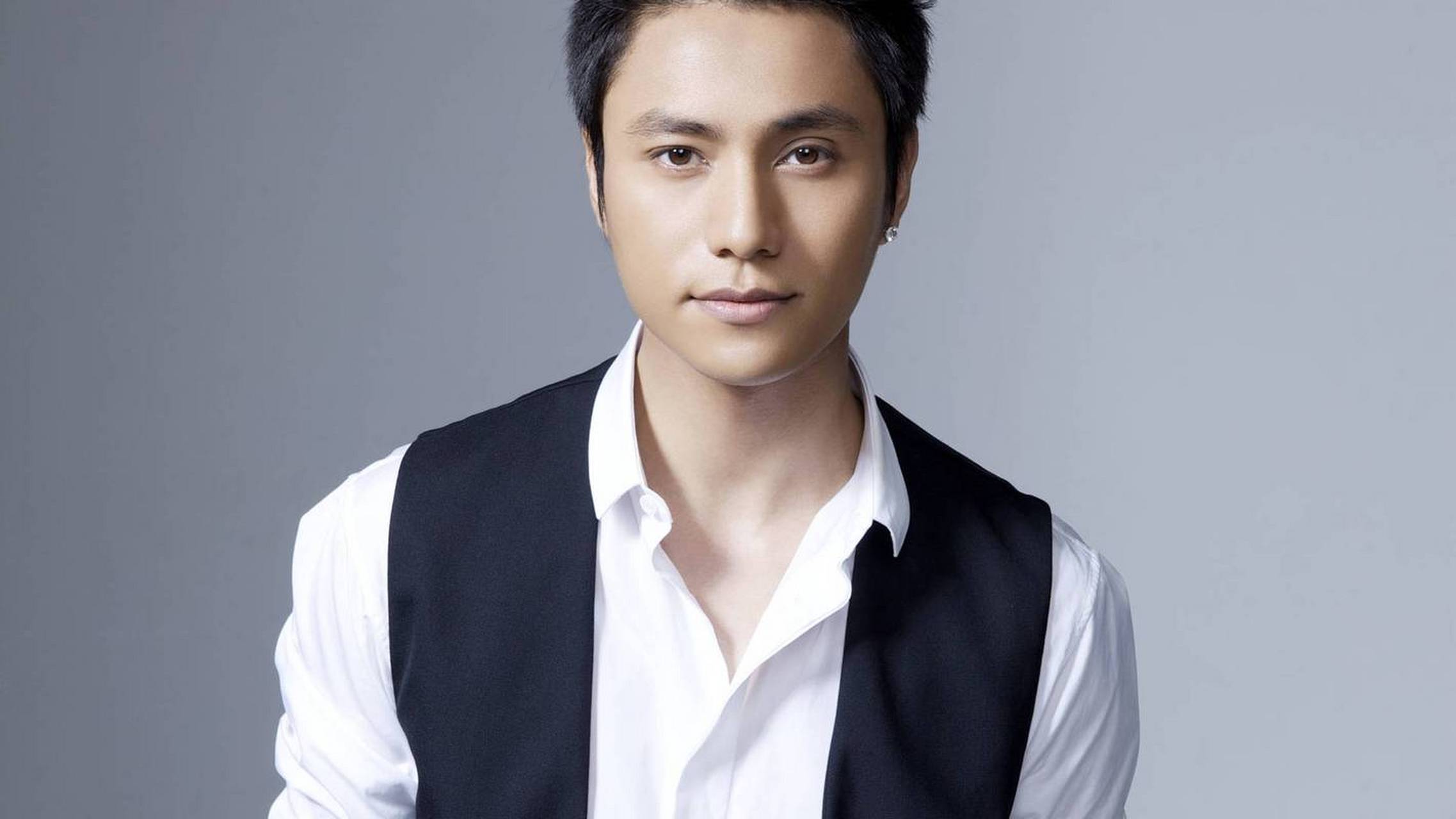 7月3日,有网友拿陈坤之前和倪妮演的《天盛长歌》玩梗,各种吐槽陈坤