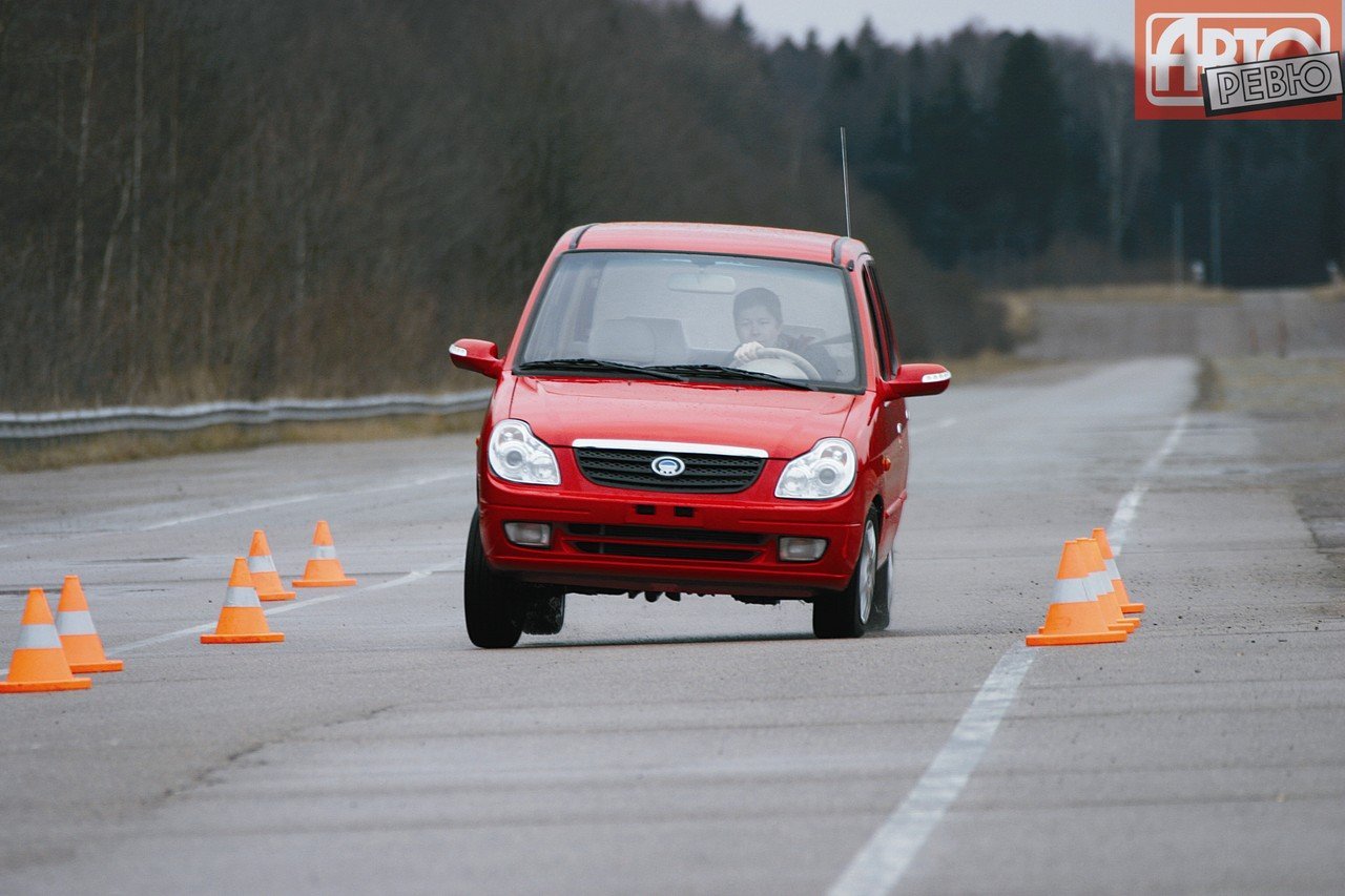 今天这台秦川福莱尔,可以算得上是比亚迪的开山之作了