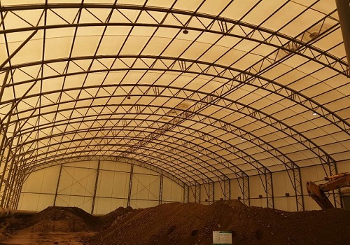 膜结构土壤修复负压密闭大棚具有以下特点:  1,经济性好:可拆装多次