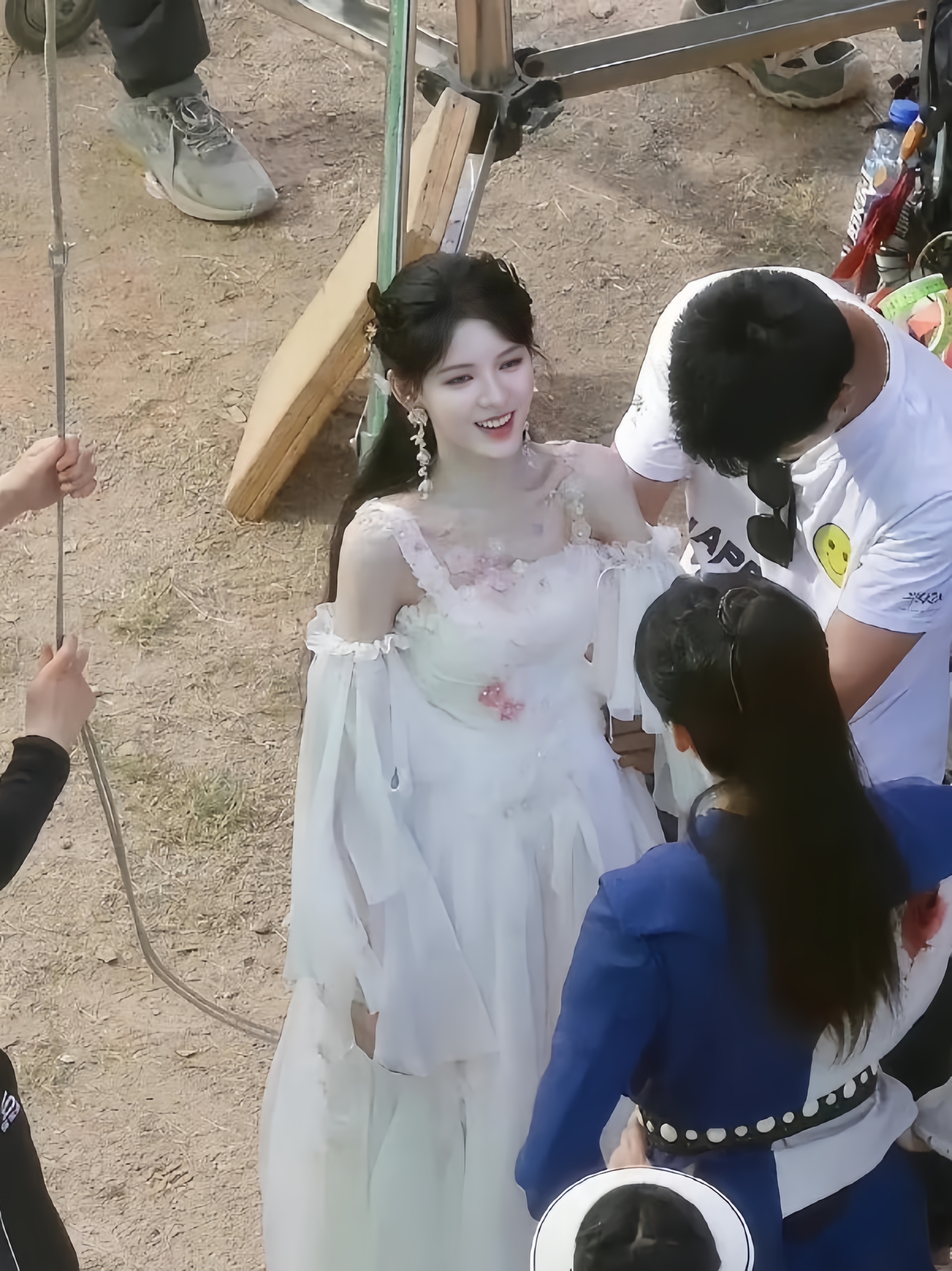 张予曦这古装是认真的吗,感觉会好出戏 有点穿越剧的feel,不知道剧情