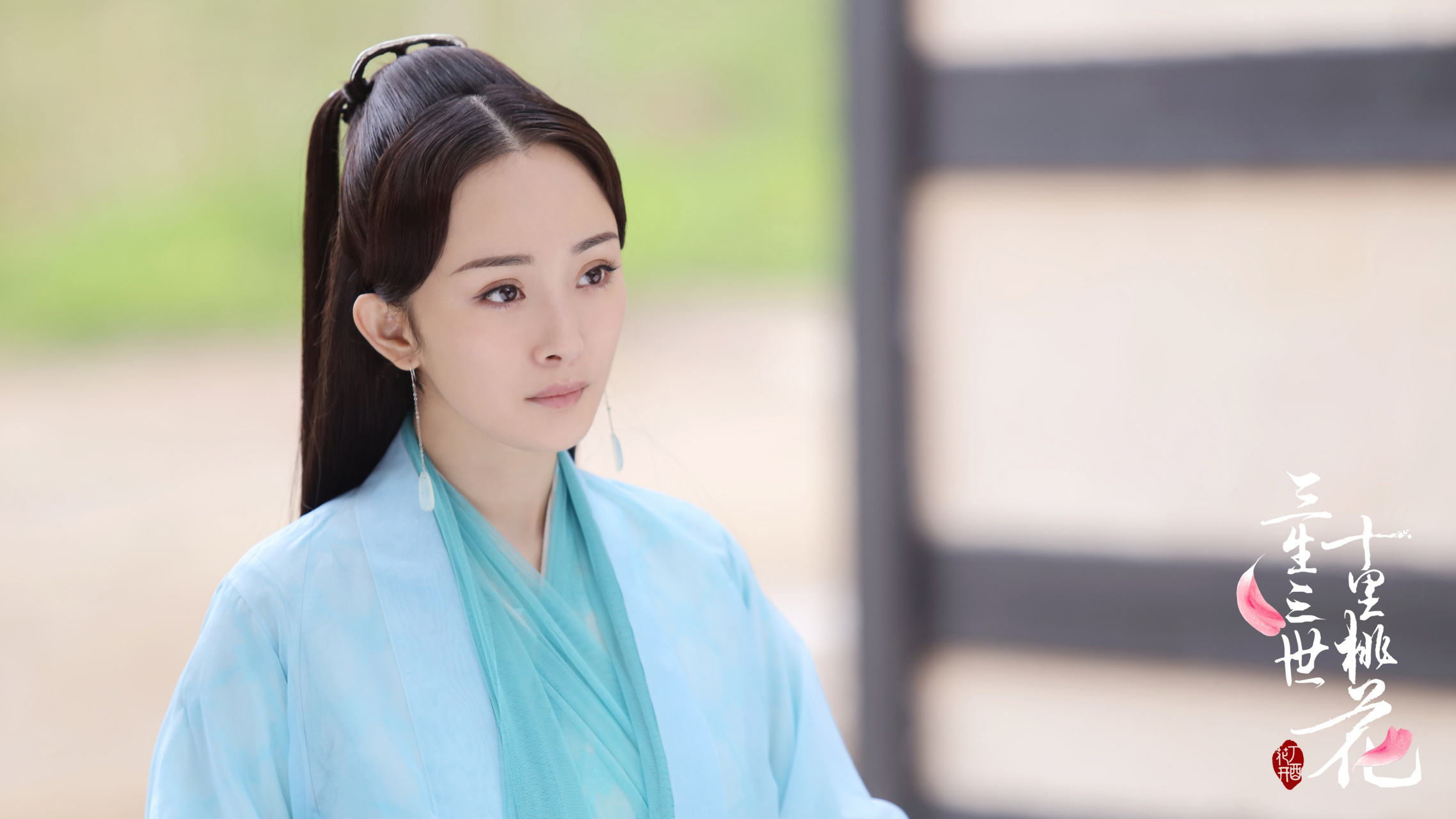 杨幂参演的古装电视剧: 《狐妖小红娘·月红篇》《斛珠夫人》《三生