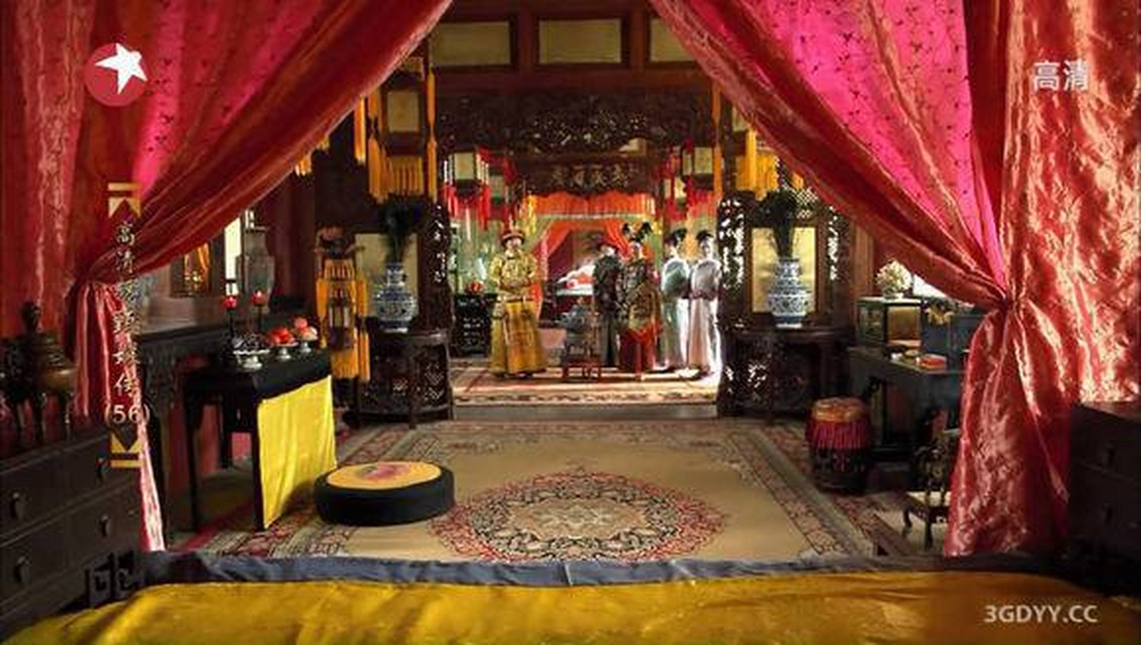 甄嬛在《甄嬛传》中居住过的宫殿有多个,包括碎玉轩,永寿宫,寿康.