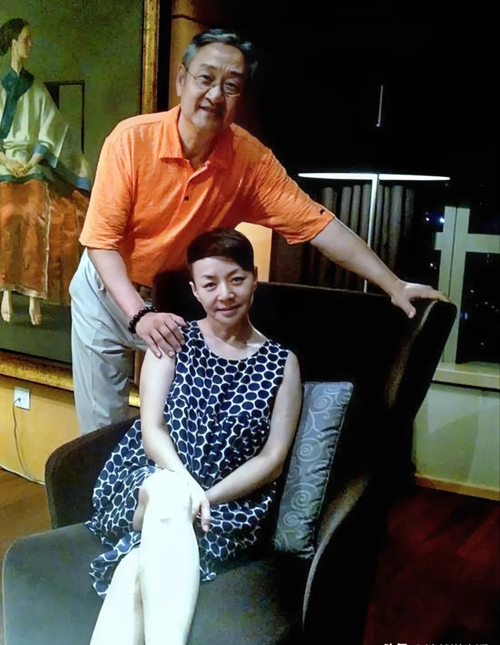 动态连更挑战#  宋丹丹与现任老公同框,68岁的富豪高大帅气,温文堆排