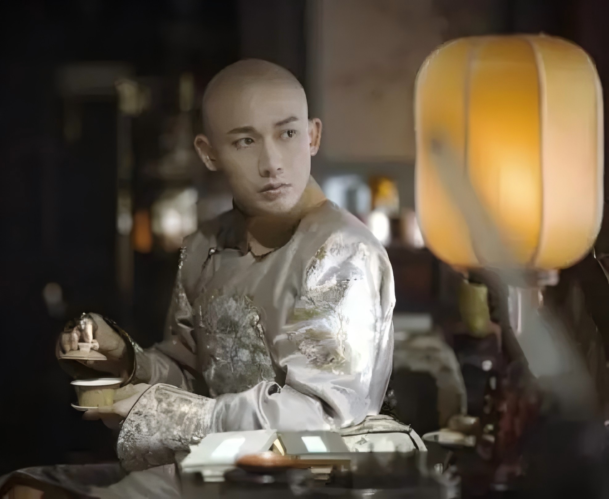 皇帝被管教的一生
