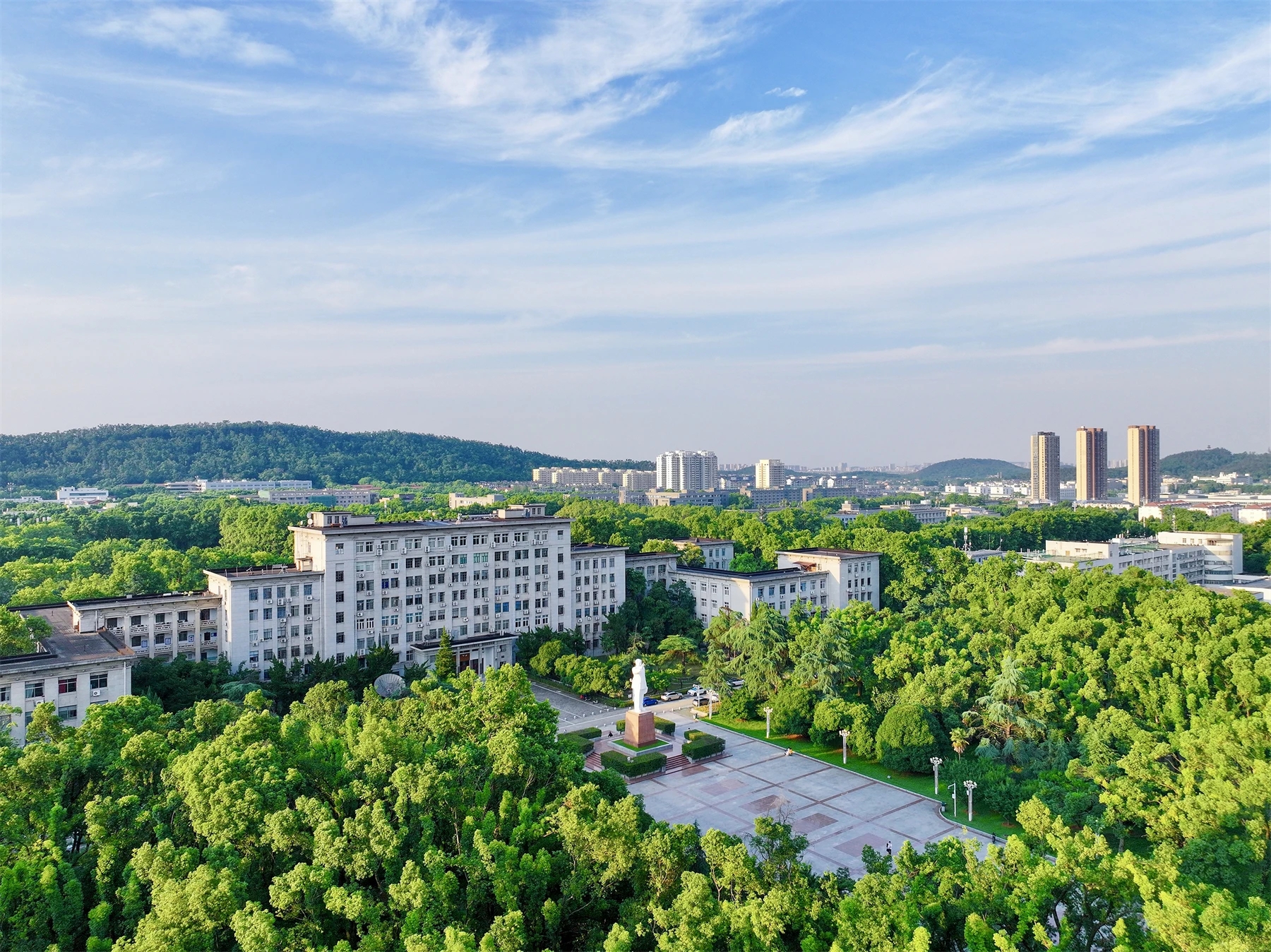 华中科技大学2025年录取分数线