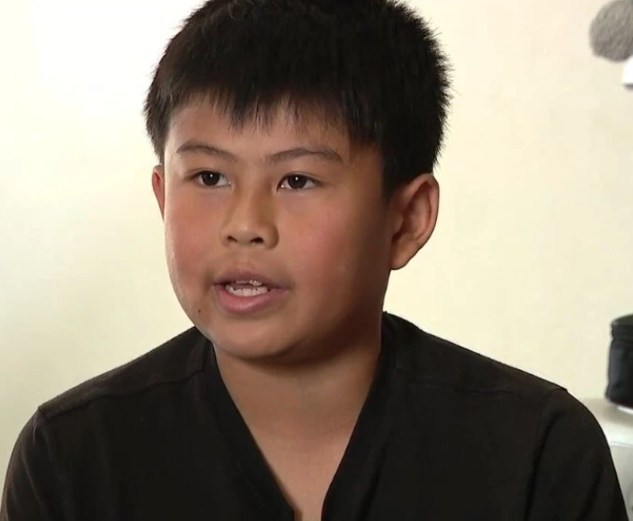 父子海难,仅余浮箱!