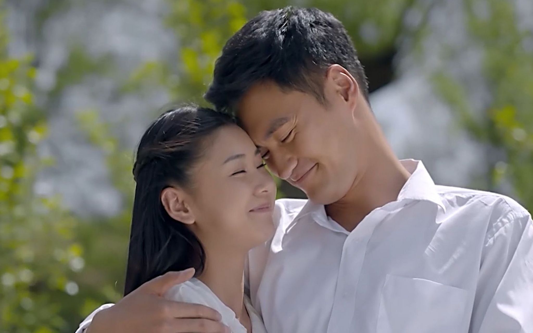 田晓霞喜欢的是孙少平不伪装自己,并不因生活的窘迫就感到自己活得