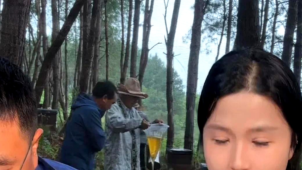 湖南网红"湘西冬宝",成为了"三二一,挂链接"的口号代言人