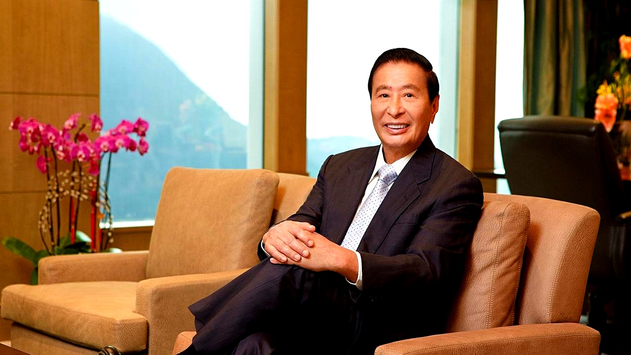 一代传奇,香港地产大亨李兆基先生,已于上月17日与世长辞,享年97岁