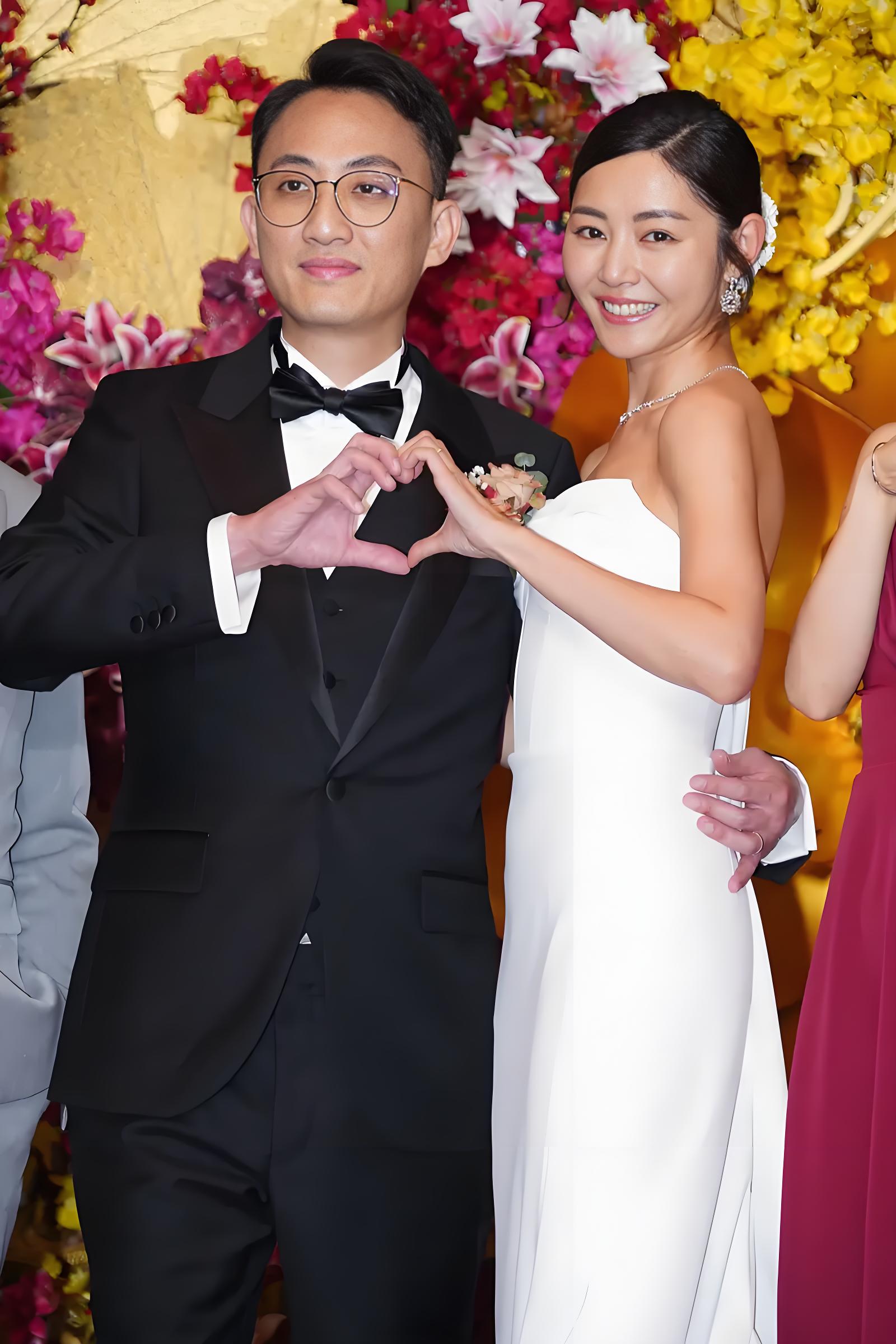 卫诗雅婚礼现场曝光 古巨基容祖儿阿sa见证幸福