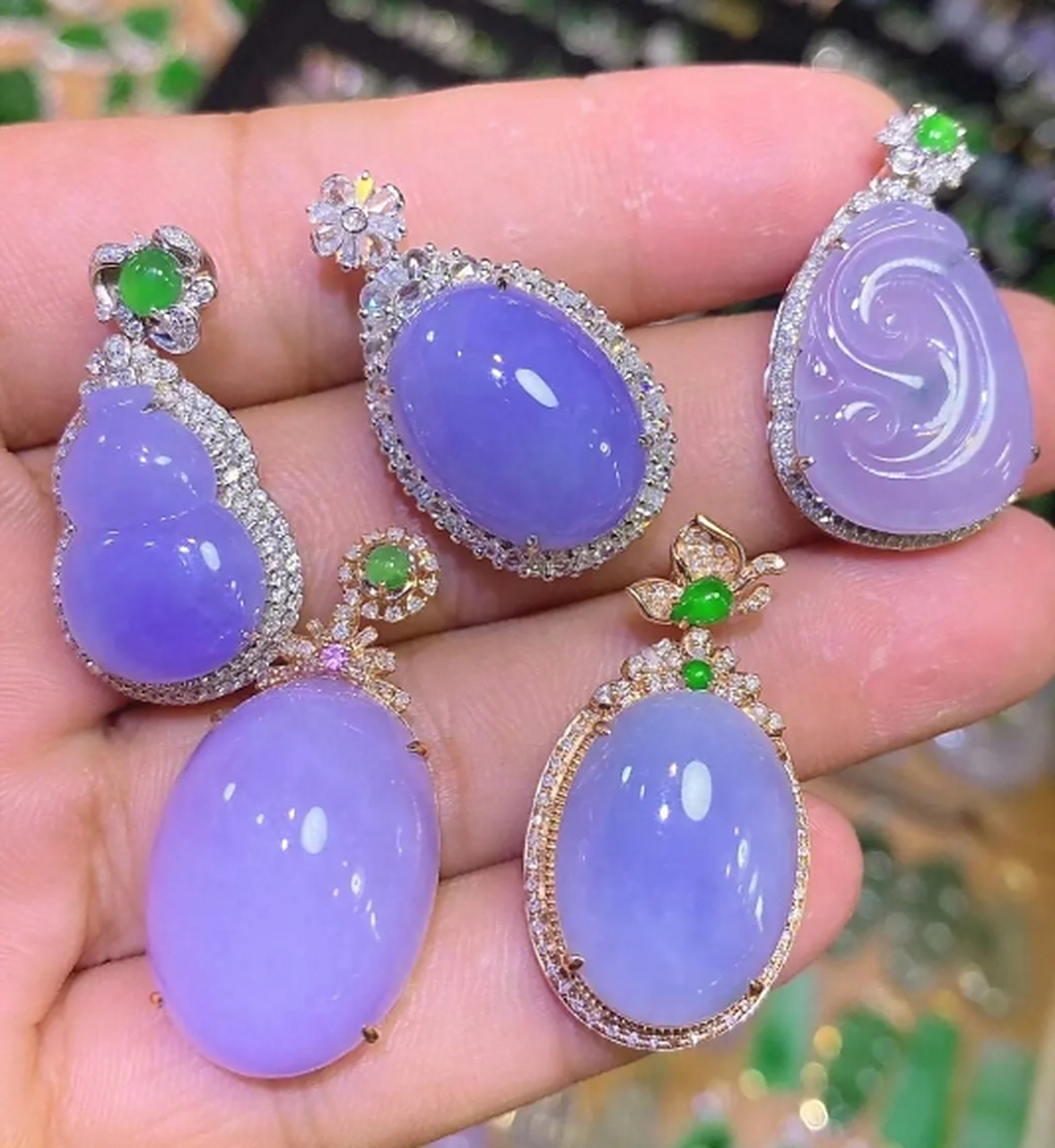 618省心选# #点击头像看直播# #翡翠珠宝# 翡翠珠宝在日常佩戴中