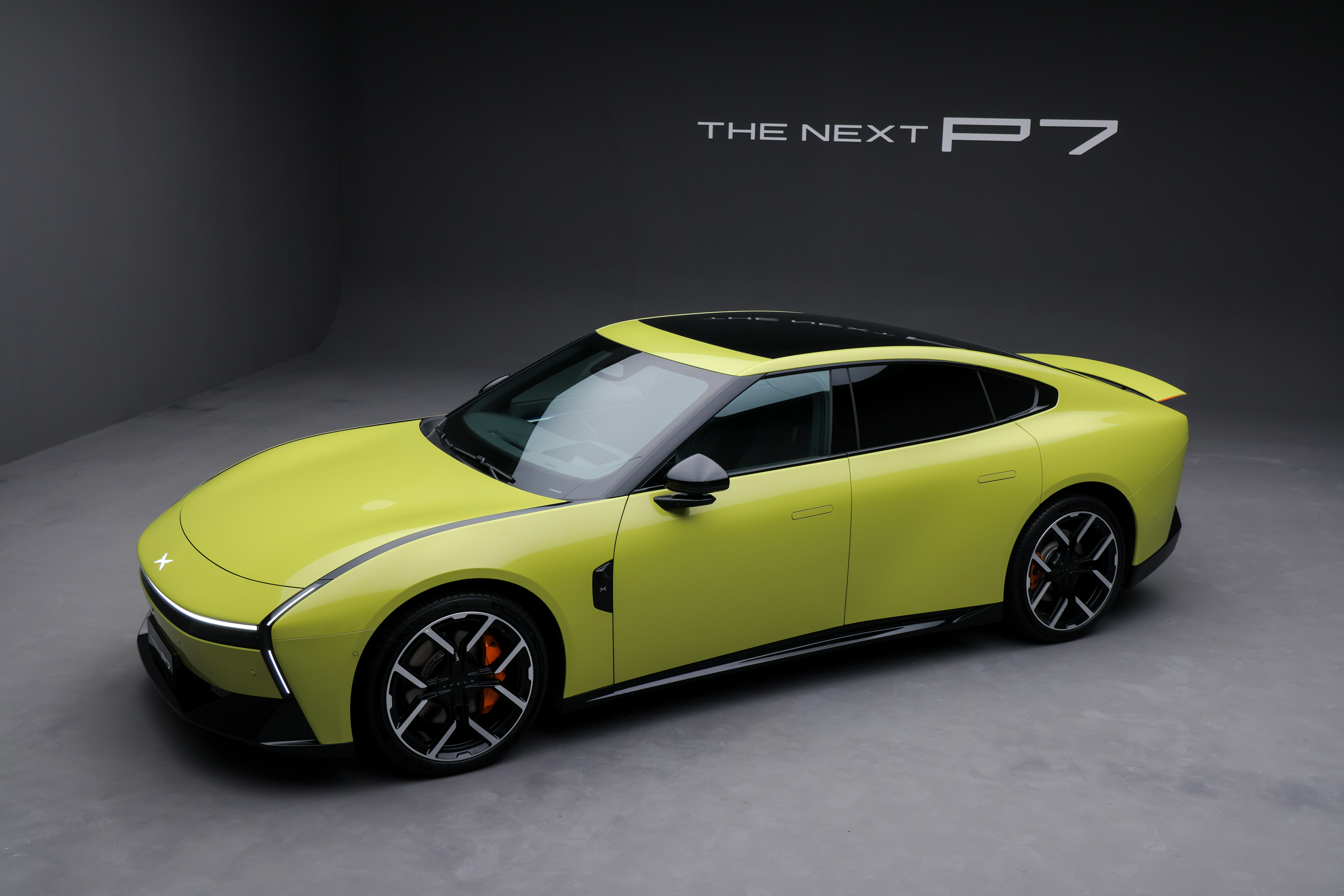 中置电驱豪华运动轿跑,全新鹏p7首秀