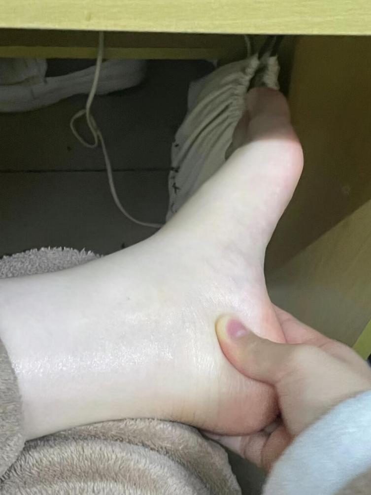 这种白白的肤色,到底是怎么保养出来的啊?太让人羡慕了吧!