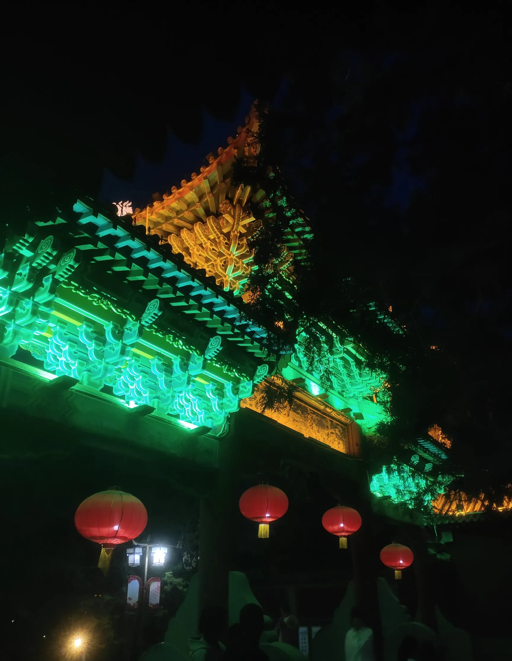 前阵子出了个完全防不住的安全事故,结果上面非要追责