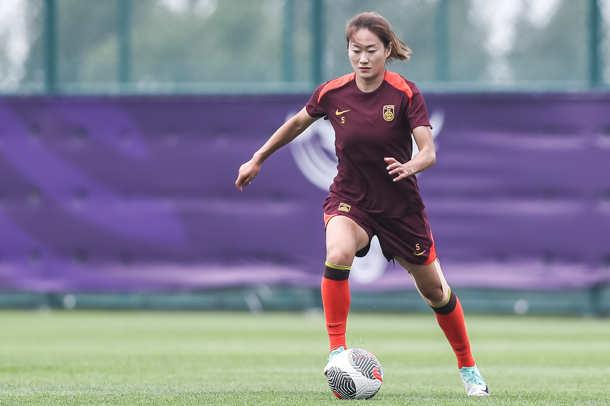 7月13日,中国国家女子足球队在大连足球青训基地举行媒体开放日活动