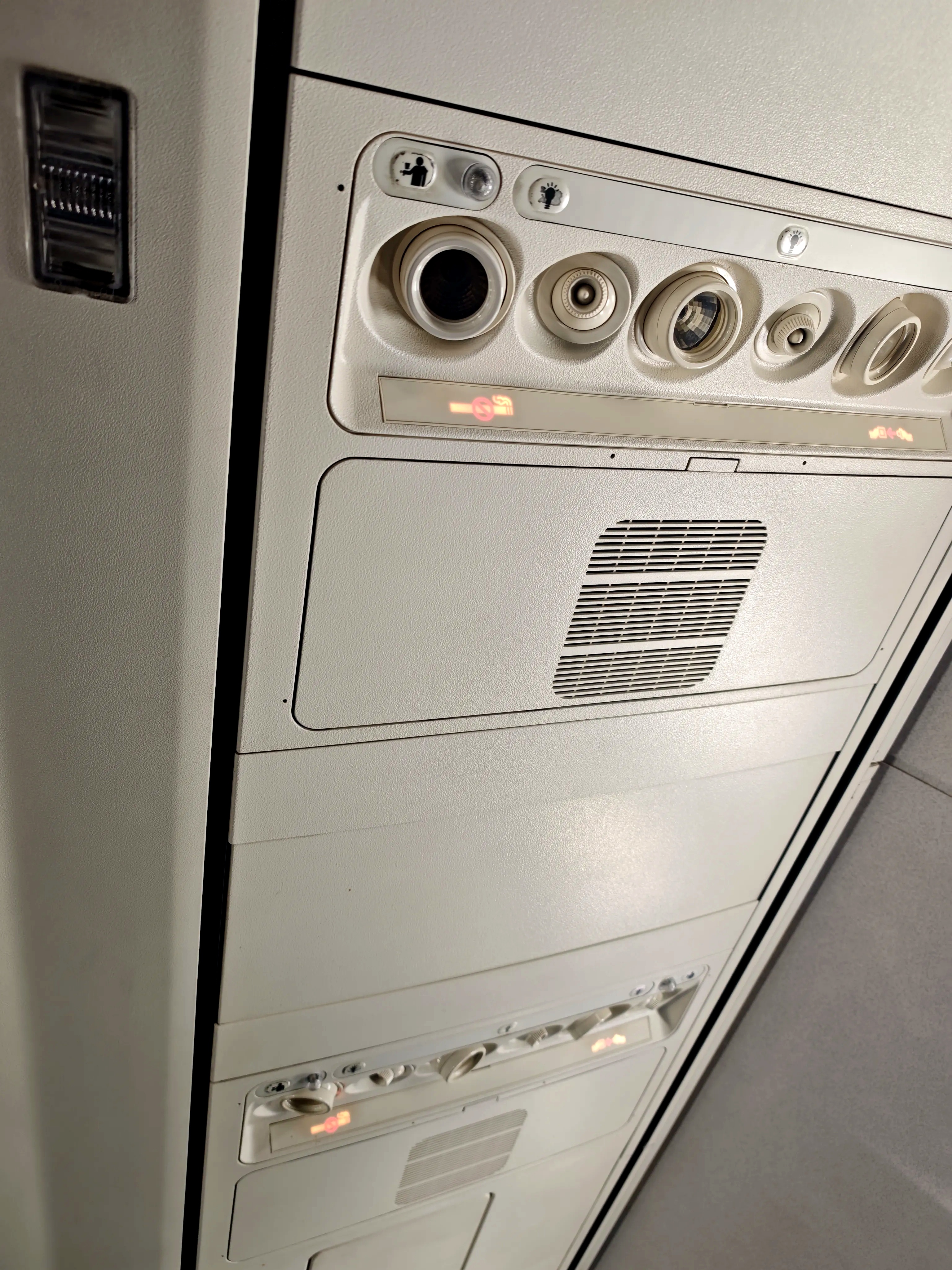 今天我坐了一架18岁的波音737