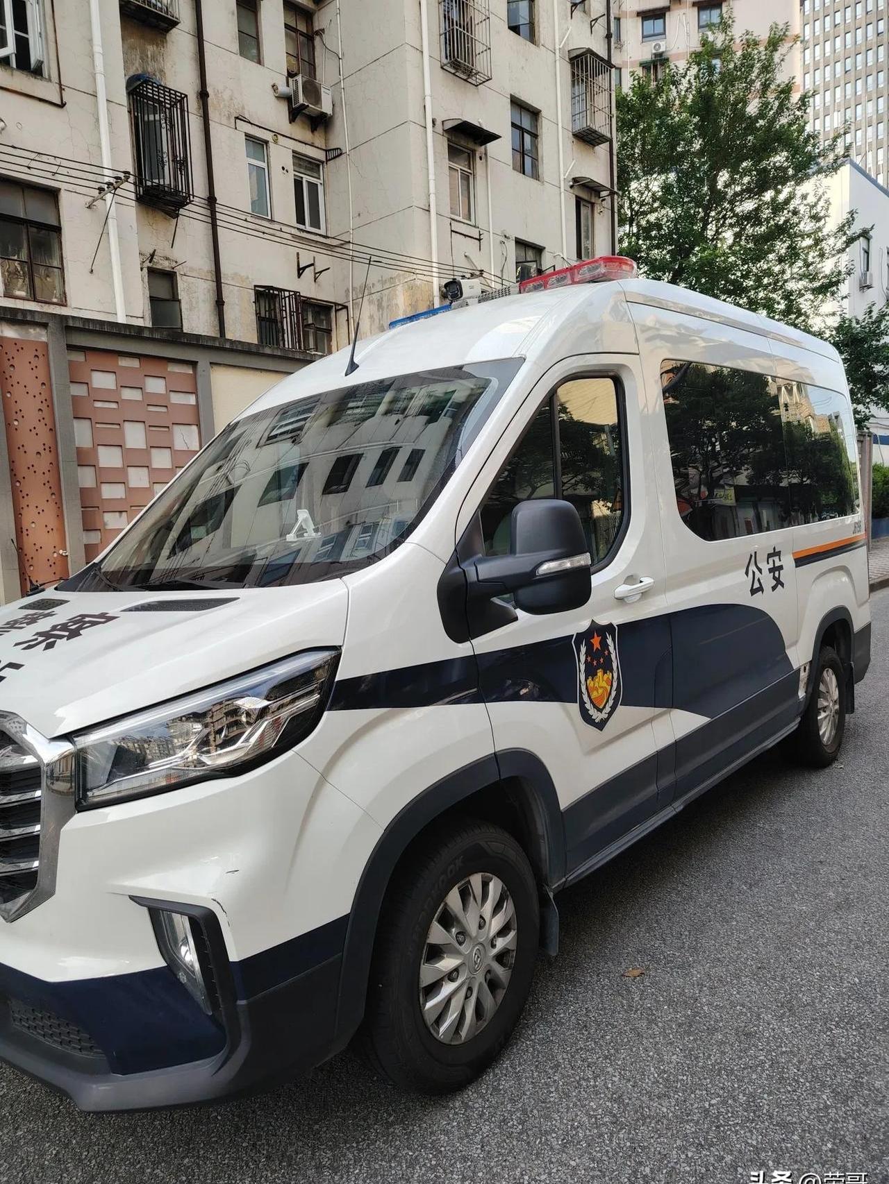 的警车图片天津公安河西分局警车杭州法院的警车警用大巴车铁路警务车