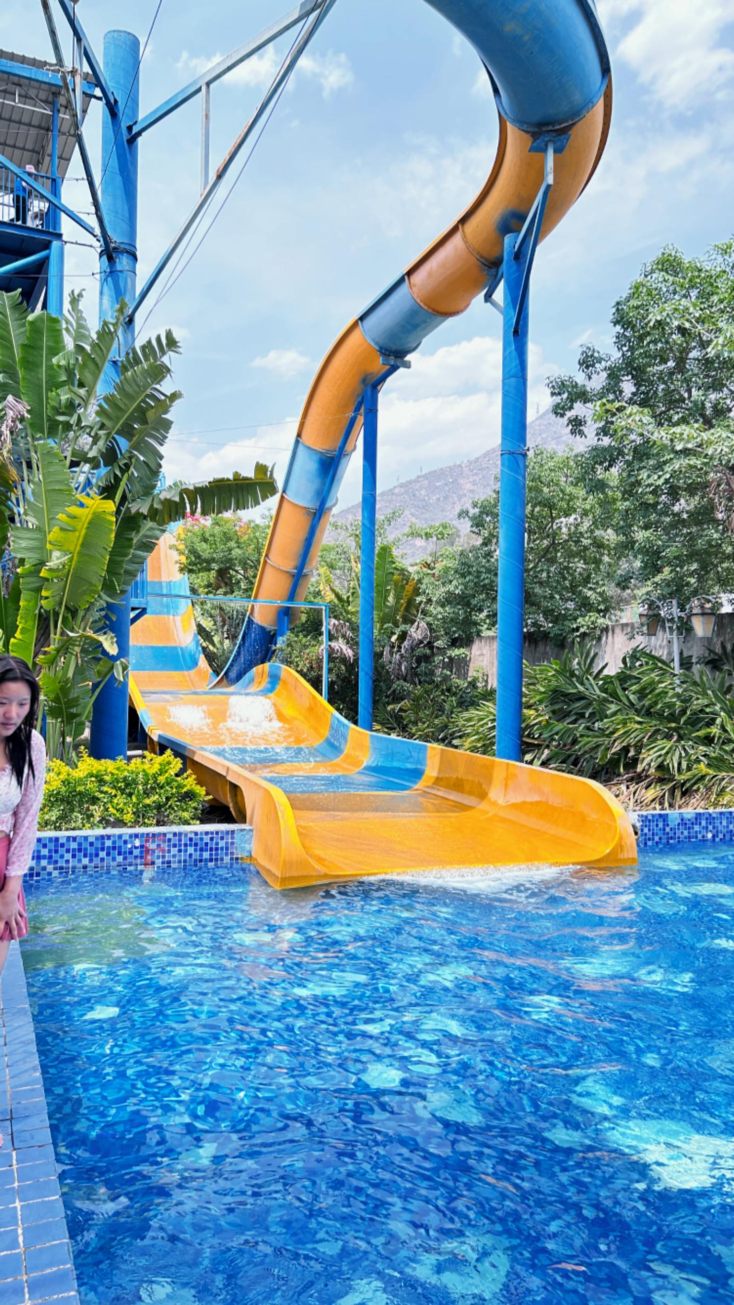 我在苏铁福镇水上乐园玩了10小时,从大喇叭尖叫到漂流河打滚,最后