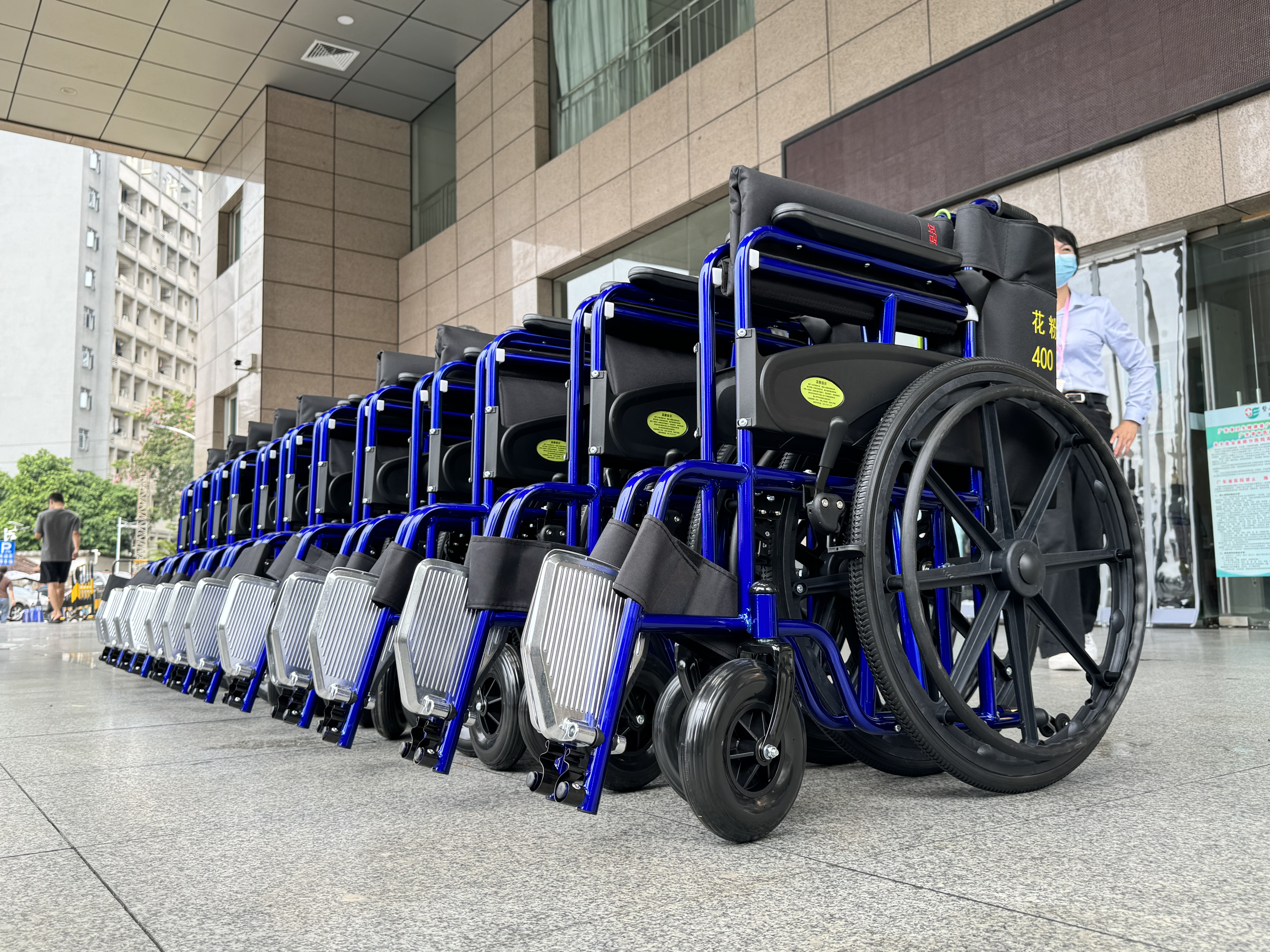 共享轮椅,这一创新之举,让爱与关怀跨越障碍,享受无障碍生活的便利与