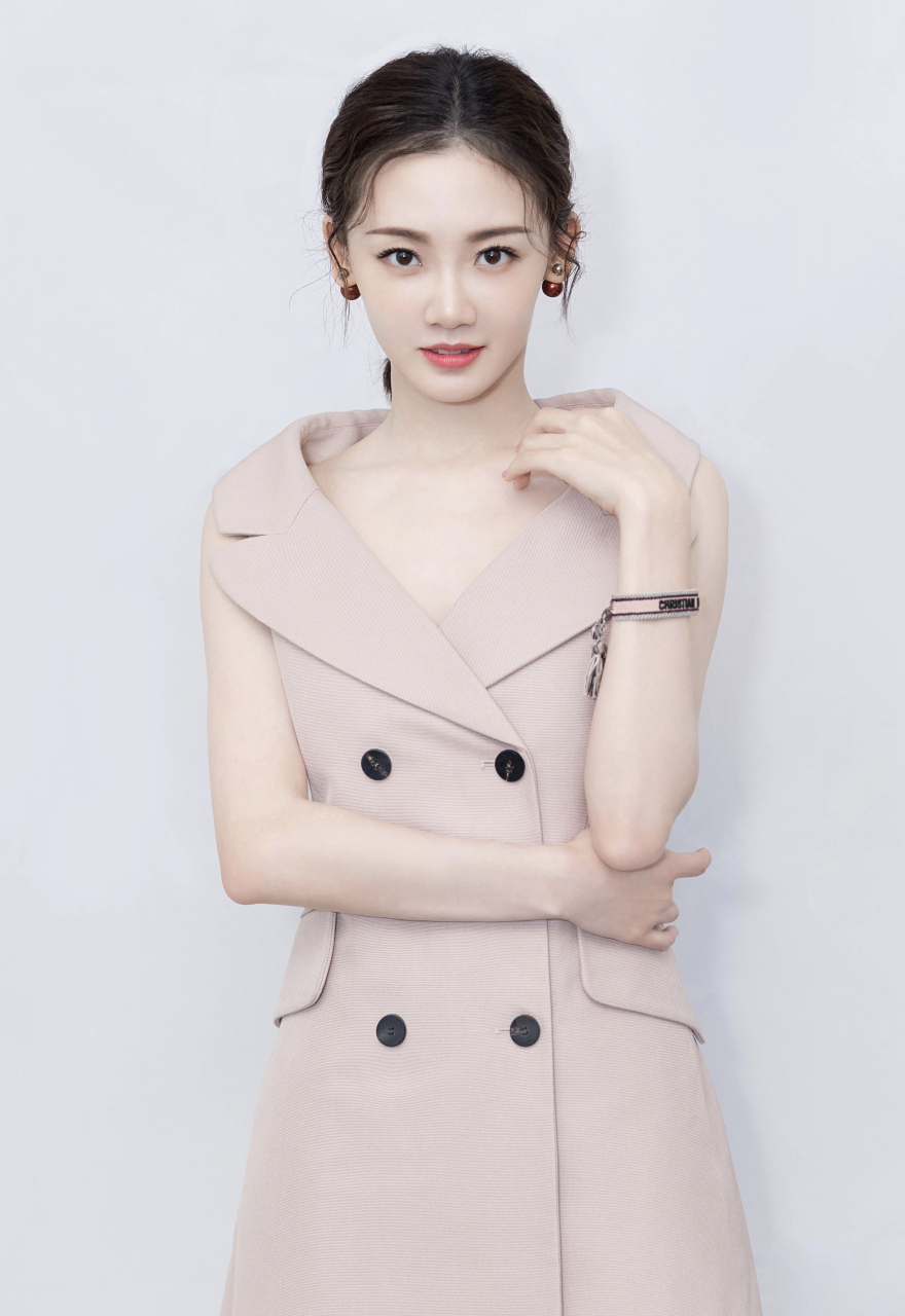 小伙伴们,你们看过冯小刚执导电影《芳华》吗?