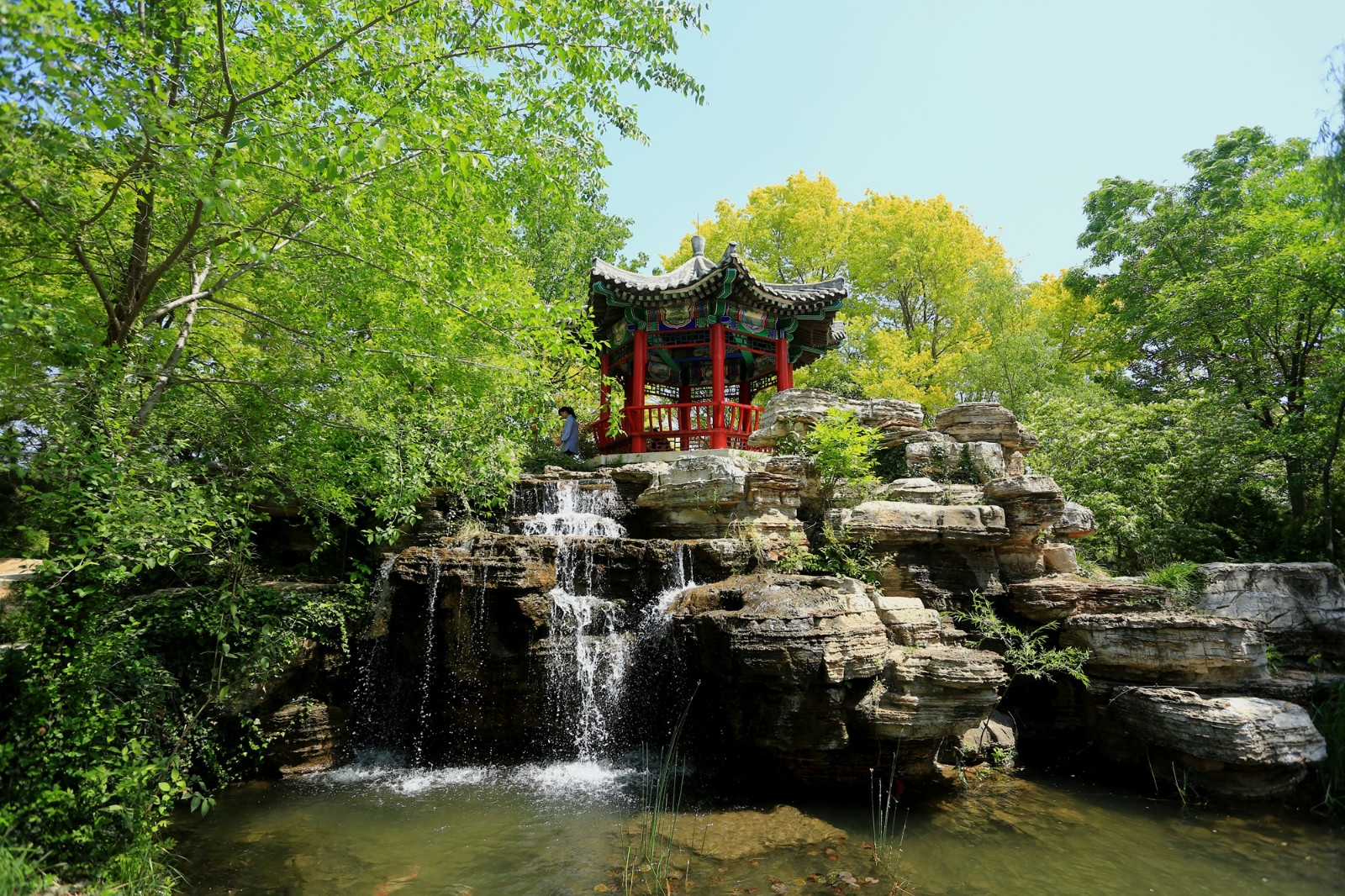 了位于河南省郑州市中牟县郑开大道人文路向南 1000 米的郑州绿博园