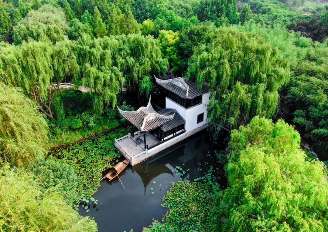 了位于河南省郑州市中牟县郑开大道人文路向南 1000 米的郑州绿博园