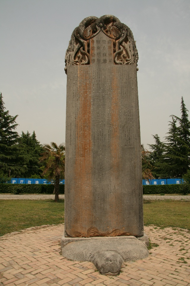 古代墓碑解密:墓碑上的"故,显,考,妣"到底代表什么?