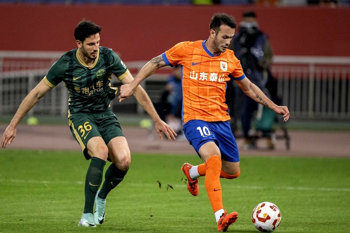 米兰体育：中超外援政策调整，本土球员迎来新挑战的简单介绍