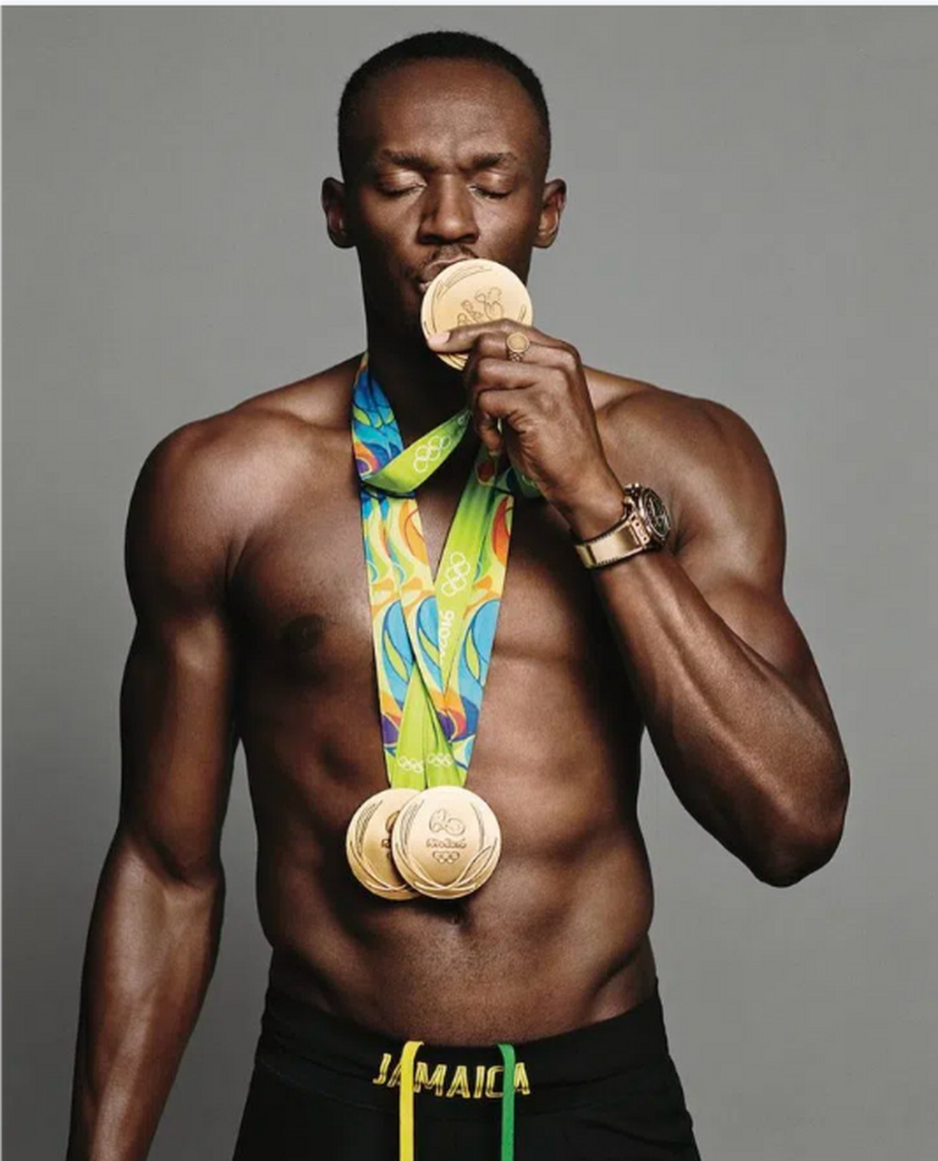 博尔特# #田径百米# 博尔特退役前后对比,可以看出来在不用参加比