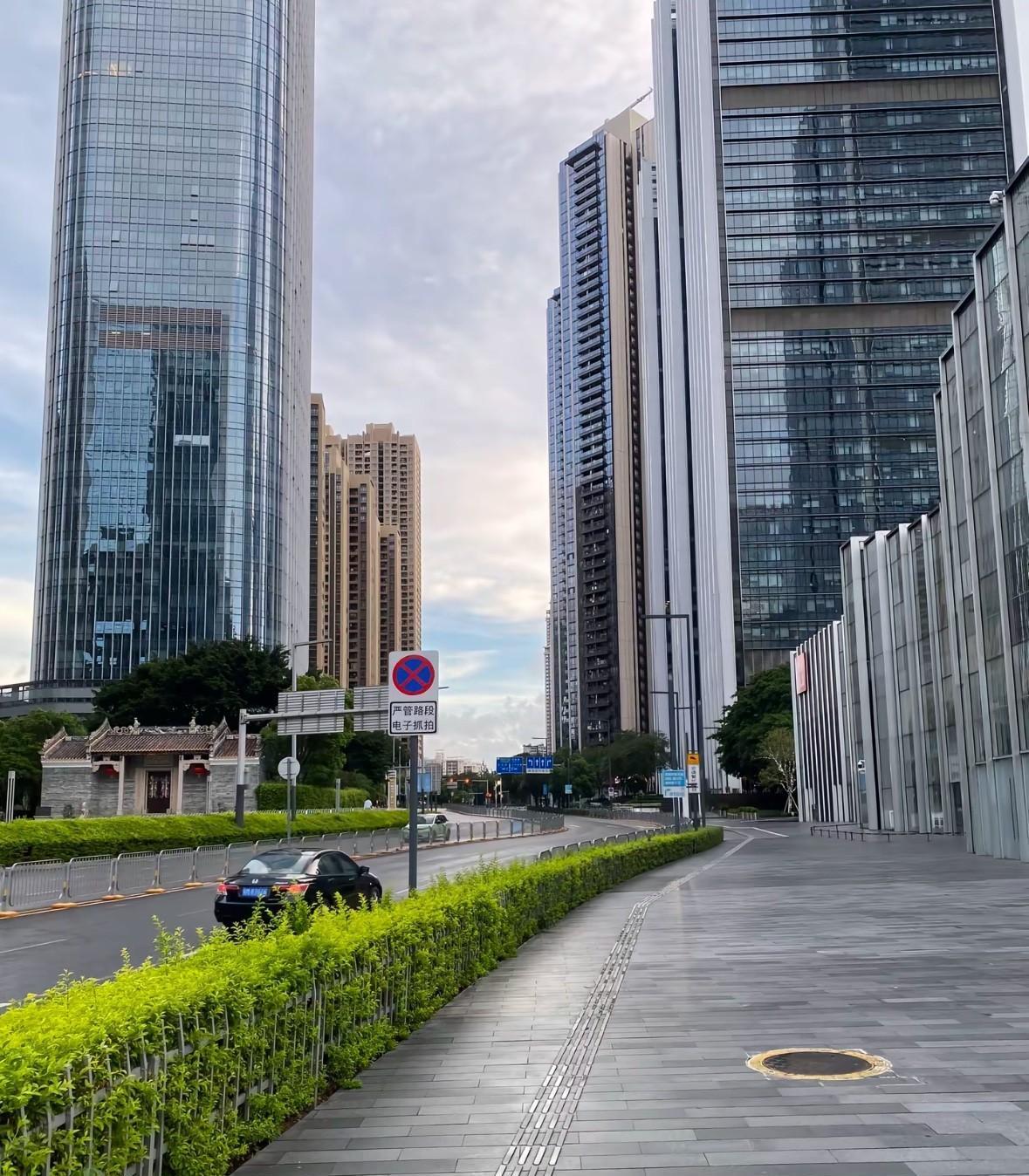 工作餐包了,住宿自理