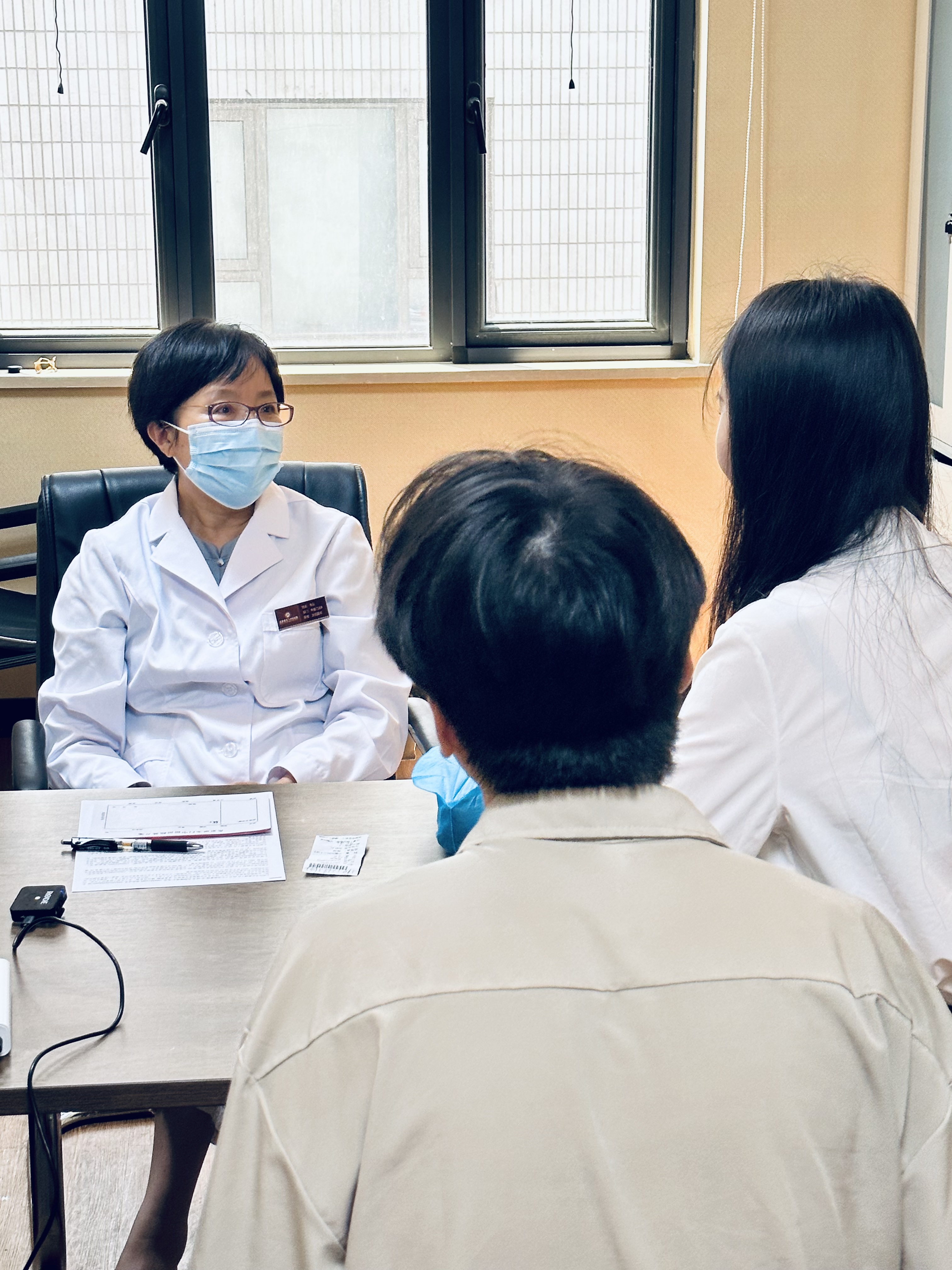 关于中国医学科学院肿瘤医院、护士全程协助陪同排队跑腿代挂号，省时省力便捷救急的信息