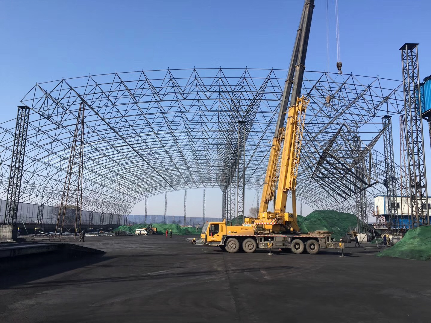 Bolt-Ball Space Frame Battery Plant Project with Metal Roof and Wall