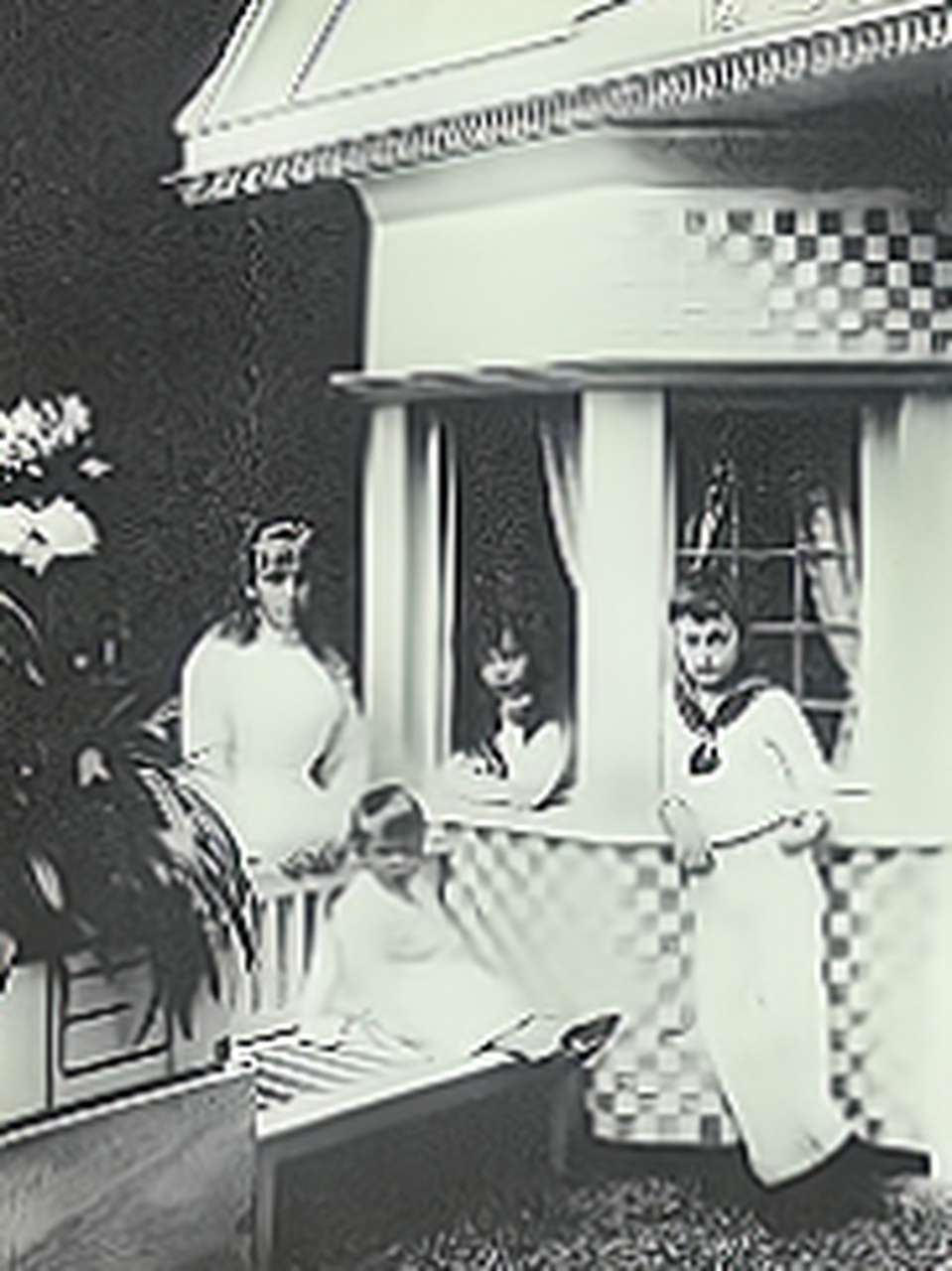 黑森的伊丽莎白公主和她的巴腾堡表亲们的合影,欧洲王室,绕来绕去都是