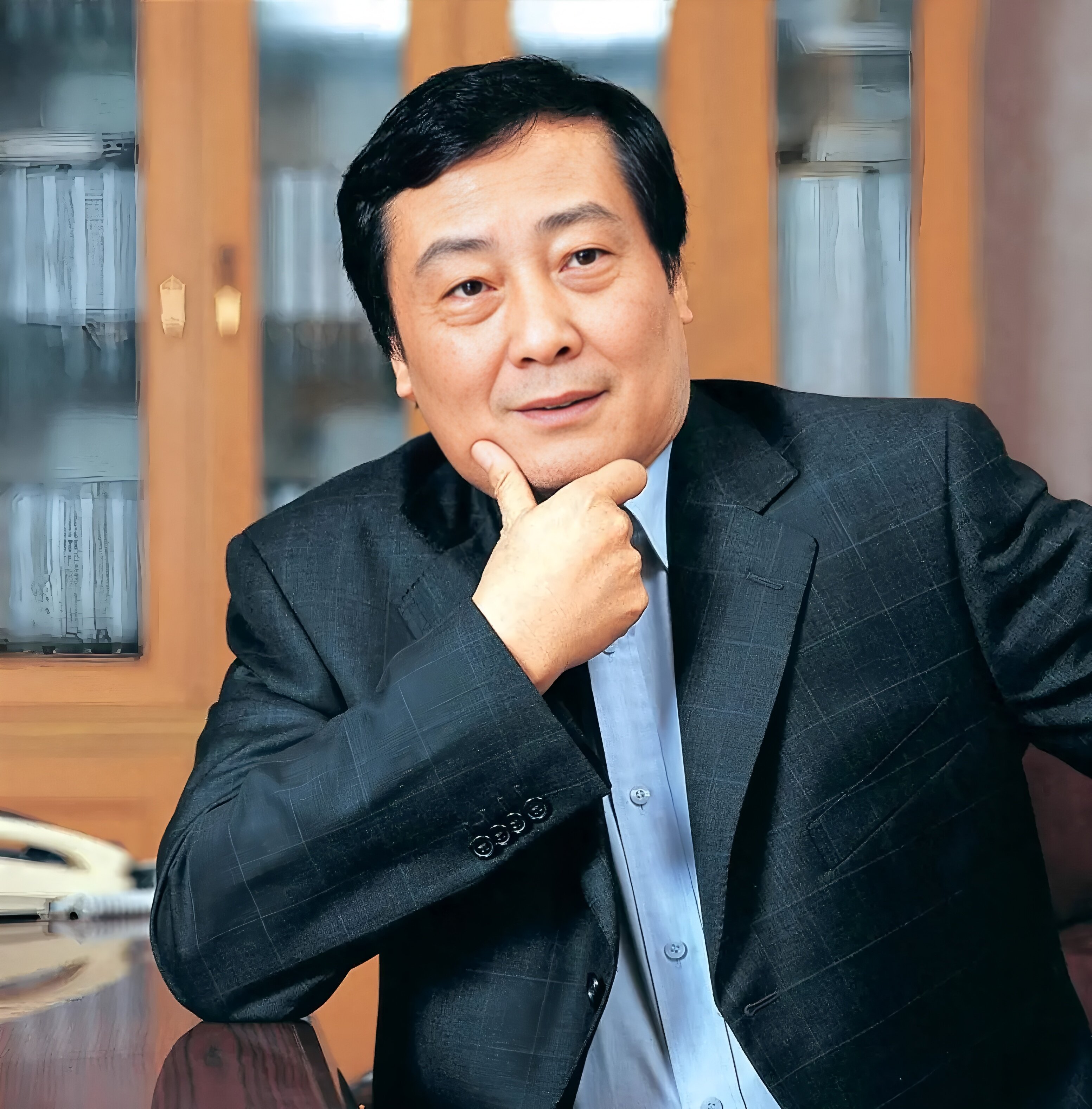 宗庆后作为一名拥有千亿财富的企业家,一向以质朴的布鞋形象出现