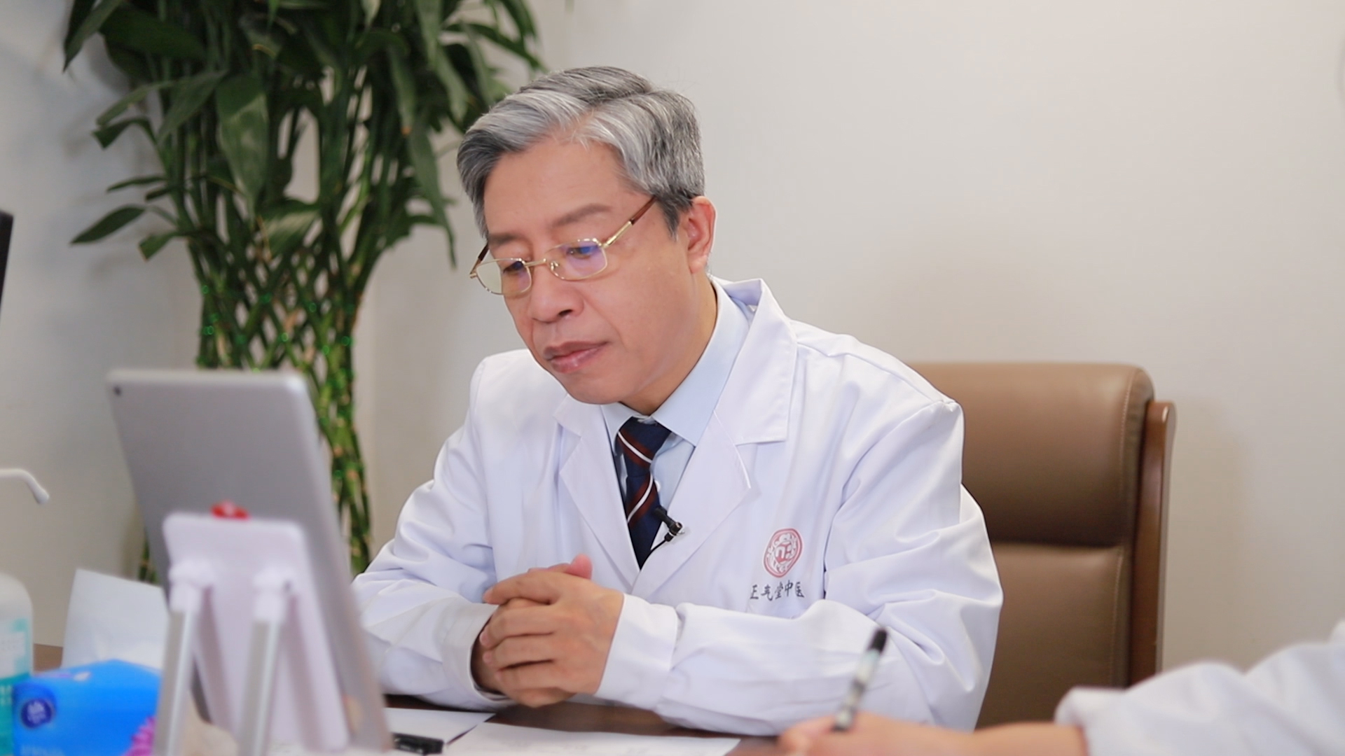 这位女士患者今年40岁,长期以来她的睡眠质量一直不理