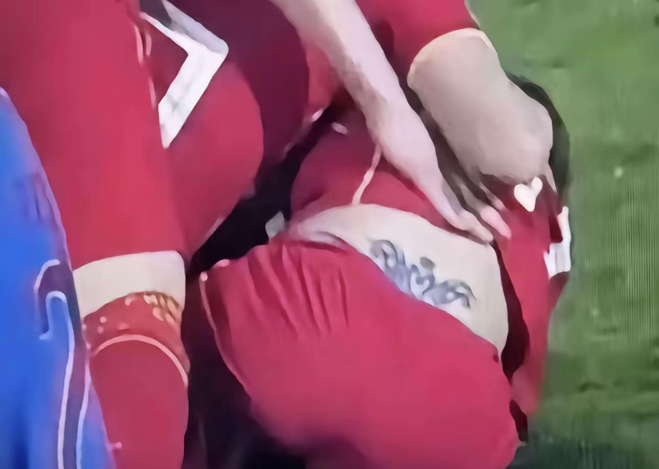 中国女足最近又成了大家茶余饭后的话题,这次不是因为比赛成绩,而是有