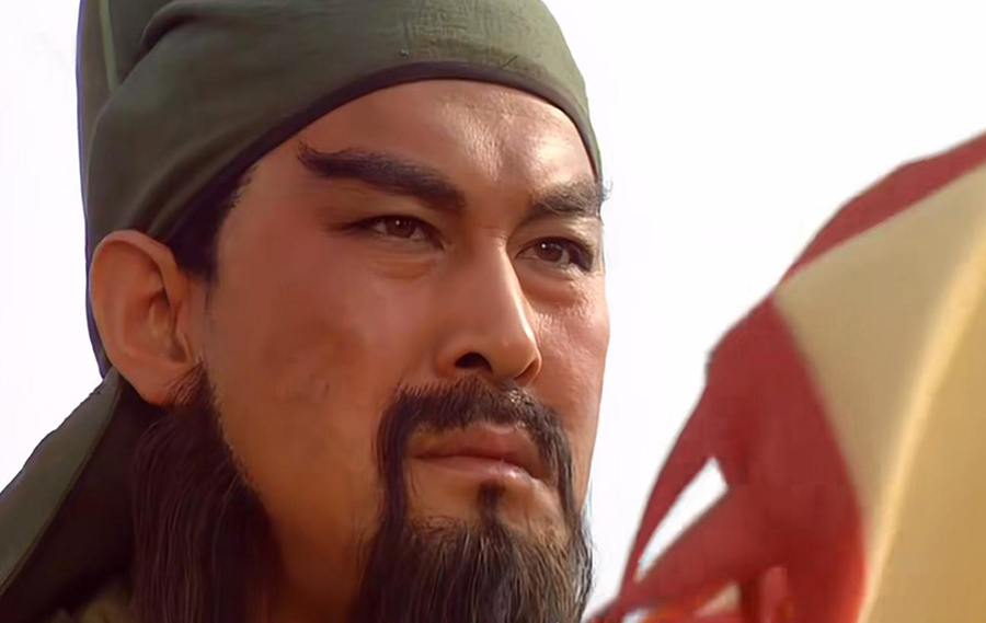 其中,关羽这个角色的形象塑造,是老三国中我个人印象最为深刻的,那种