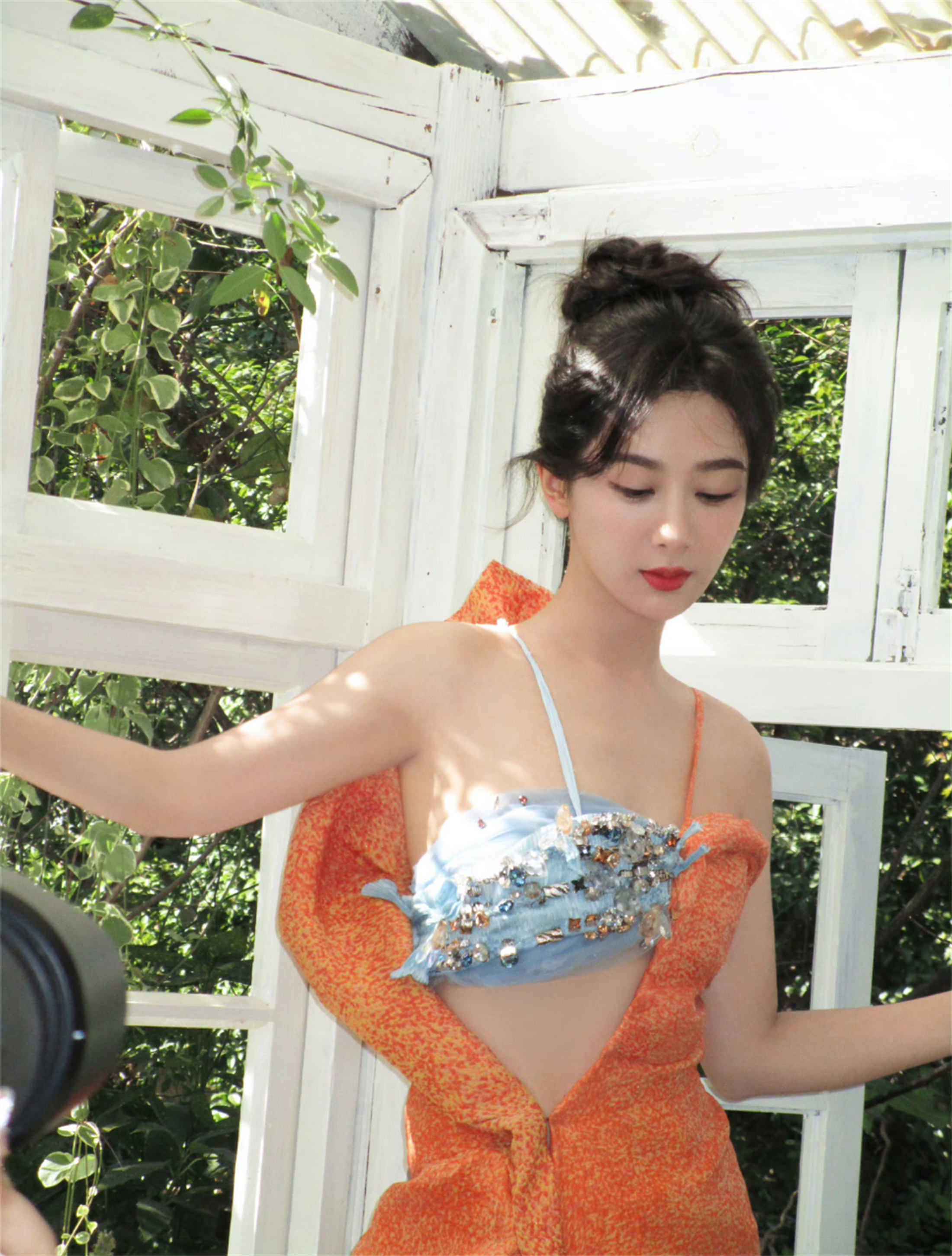 现实古装双赛道破圈封神】 杨紫主演的《承欢记》央八收视破1