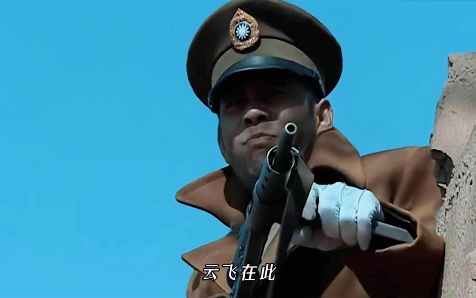 楚云飞是电视剧《亮剑》中的一个经典角色,由李幼斌扮演,是一位国民党