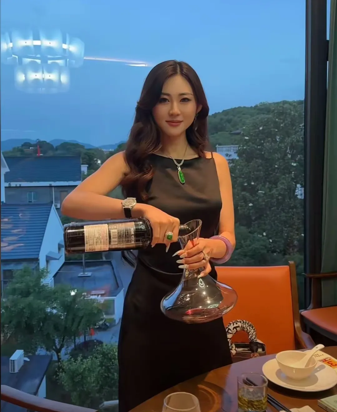 果然有钱真好啊,江苏农村单亲妈妈爱上大自己32岁的