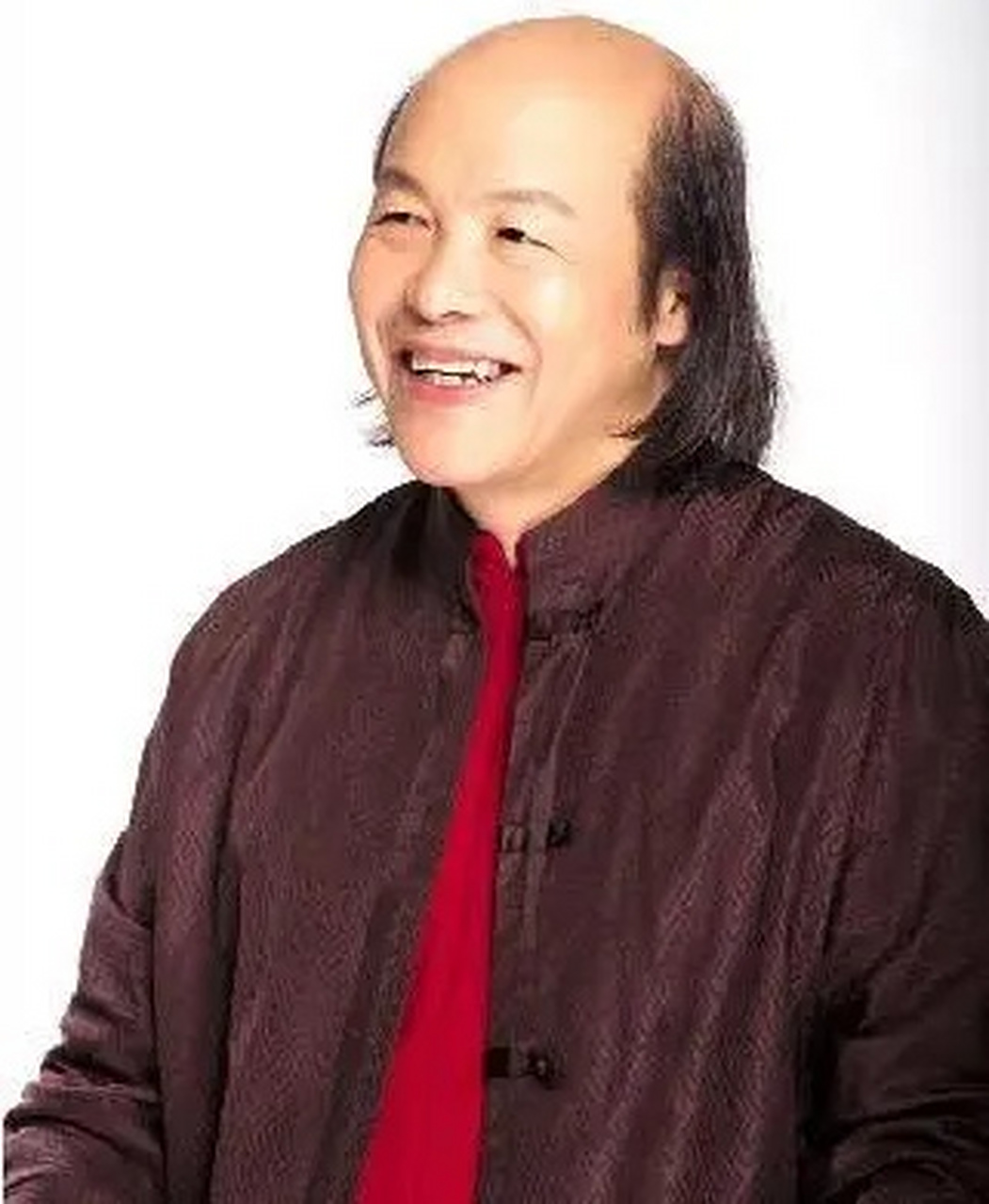 林清玄在《人生最美是清欢》中写道:"以清净心看世界,以欢喜心过生活