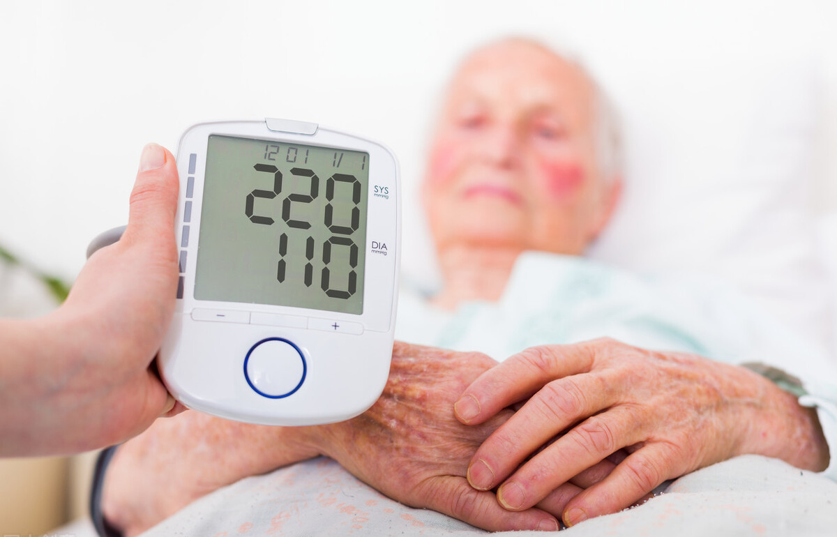 从中医角度分析,大部分高血压的人群属于肝肾阴虚,肝中阳旺,肝中的