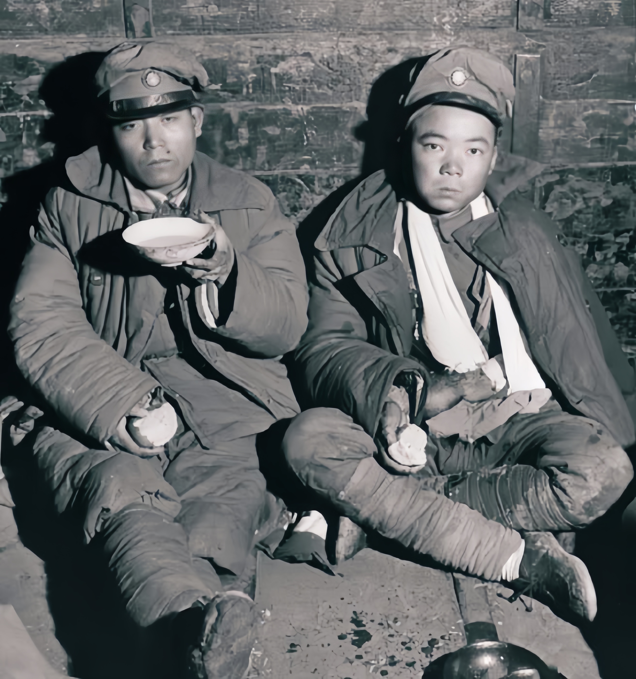 绝对能打,毕竟都是都抗日战场上下来的,那为啥他们一触即溃?