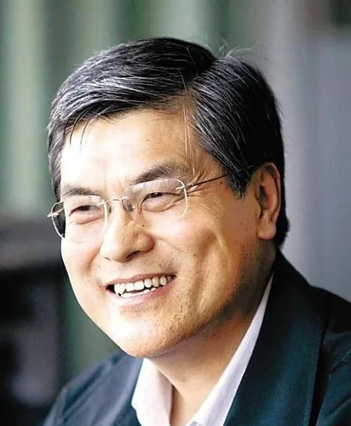 最近关于浙大新校长一事在网上闹得沸沸扬扬