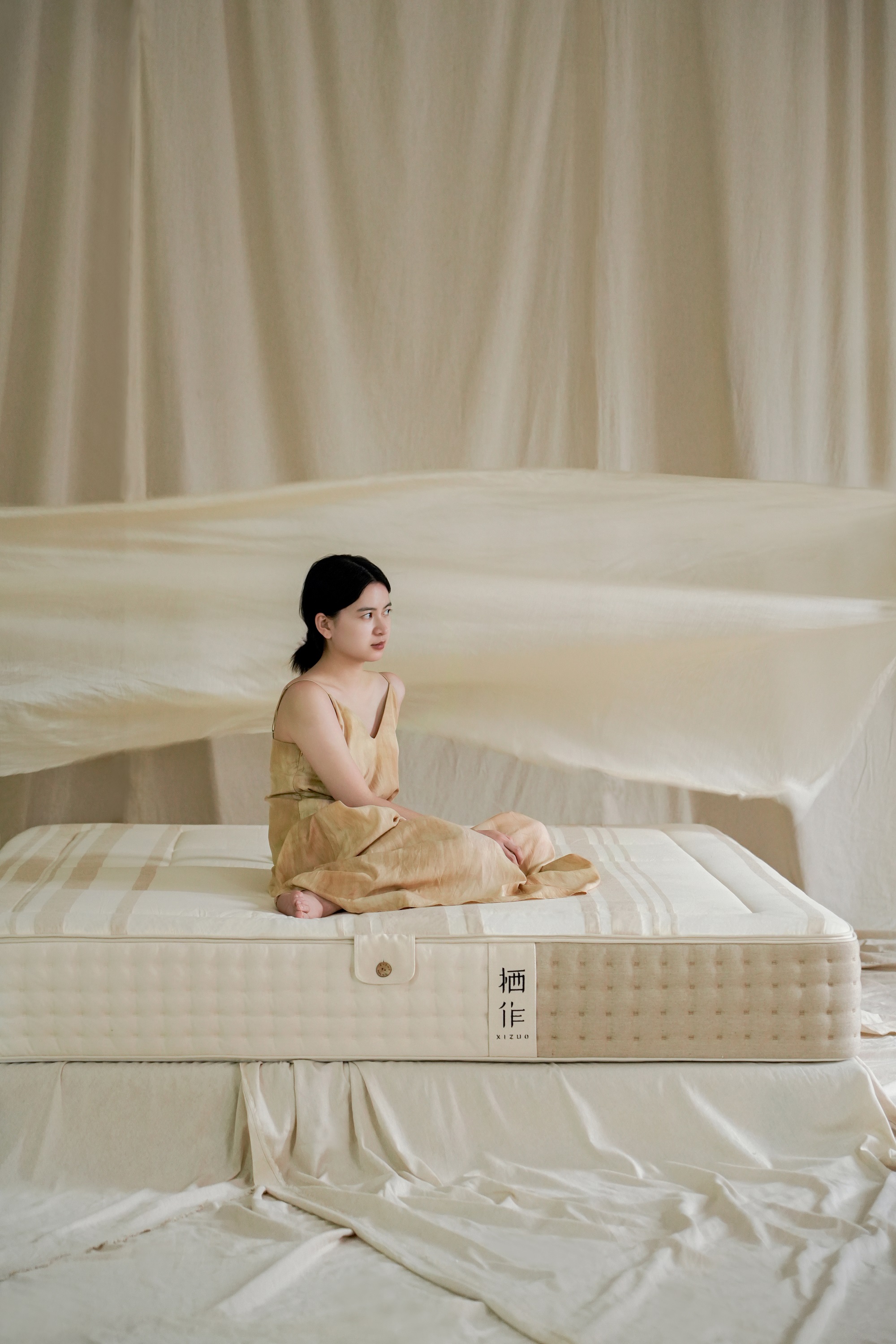 棉麻条纹外观,简约舒适透汗速干,清洗无忧