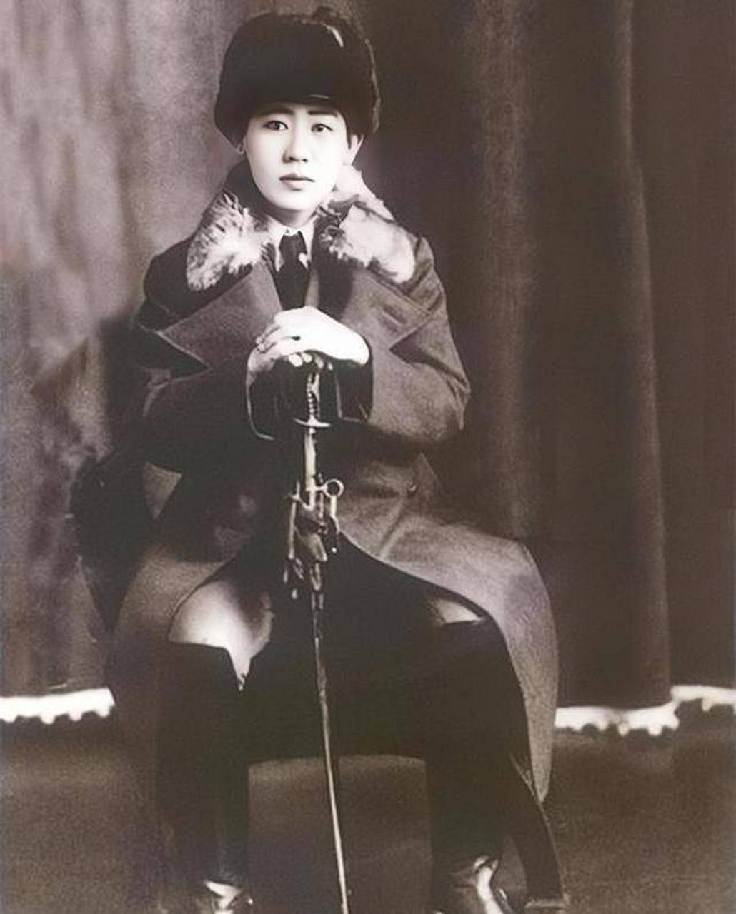 十四格格爱新觉罗·显玗的人生转折始于1912年的冬夜