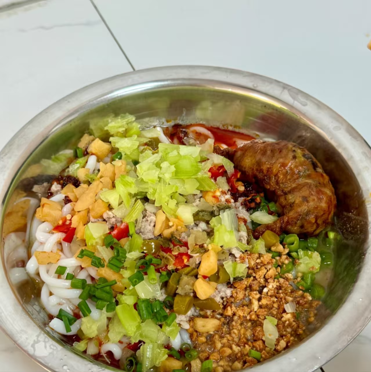 这里不仅有让人叹为观止的自然景观,还有丰富多彩的民族文化